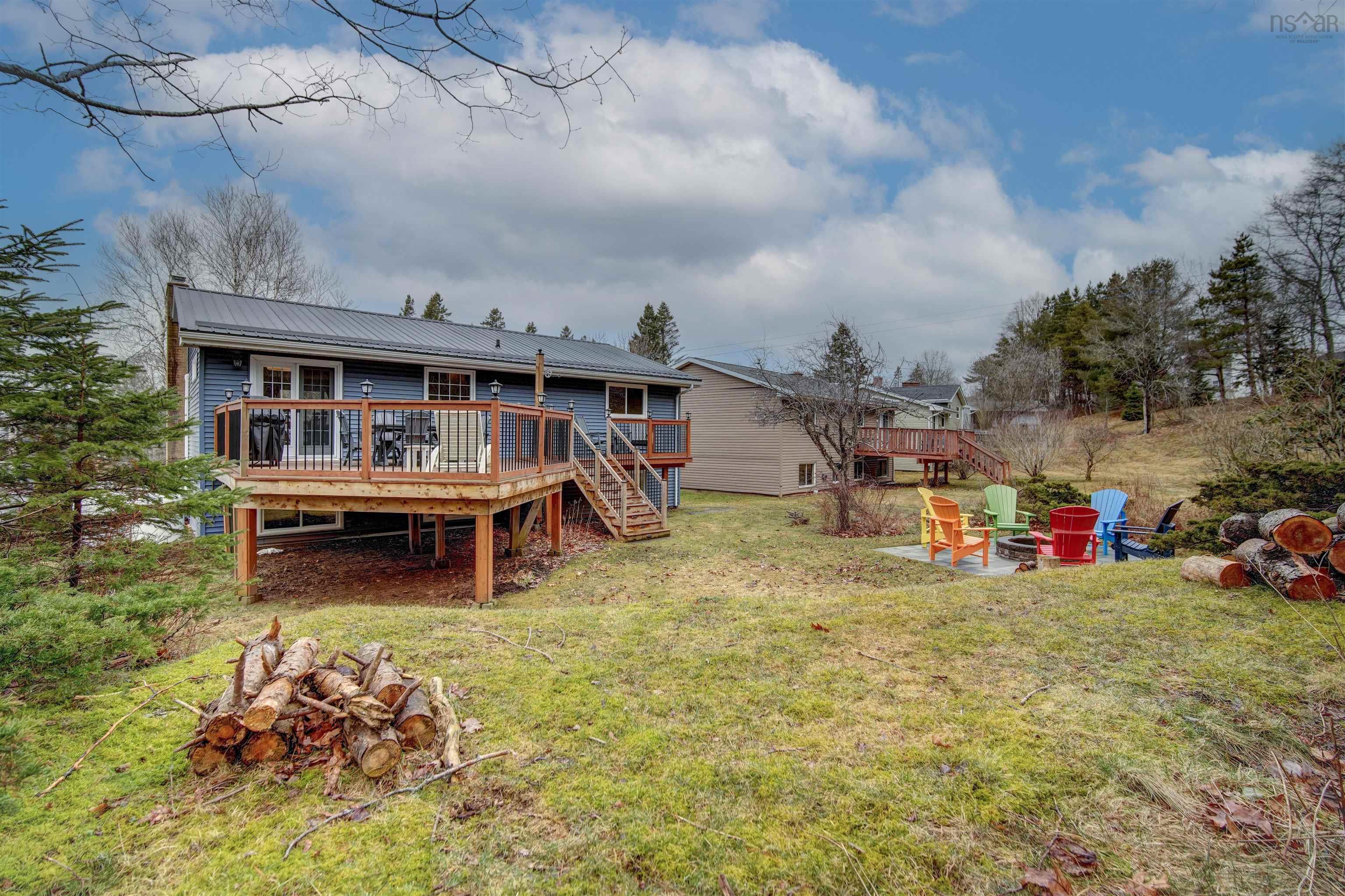 $685,000.00: 31 Oakmount Drive, Bedford