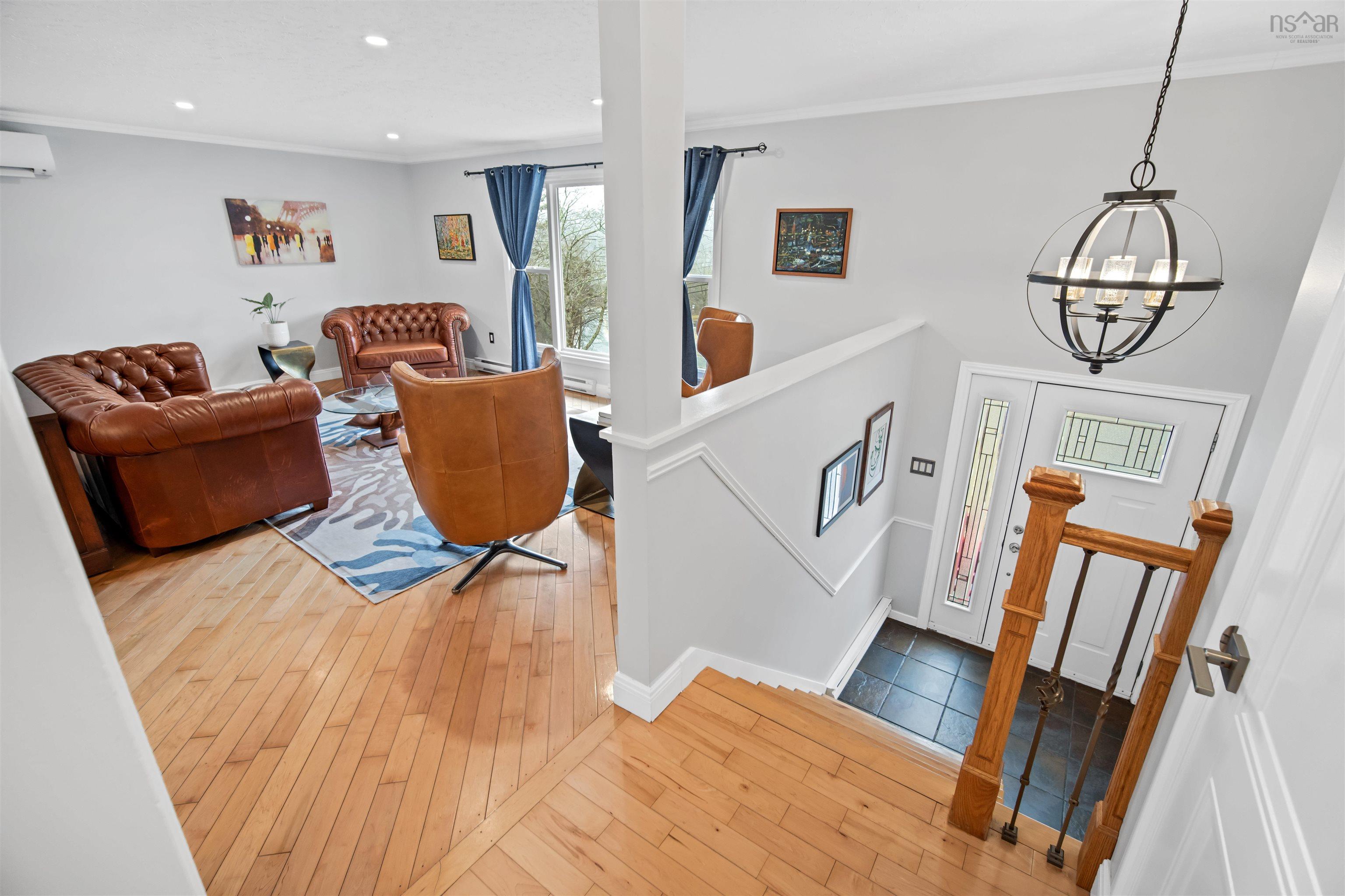 $685,000.00: 31 Oakmount Drive, Bedford