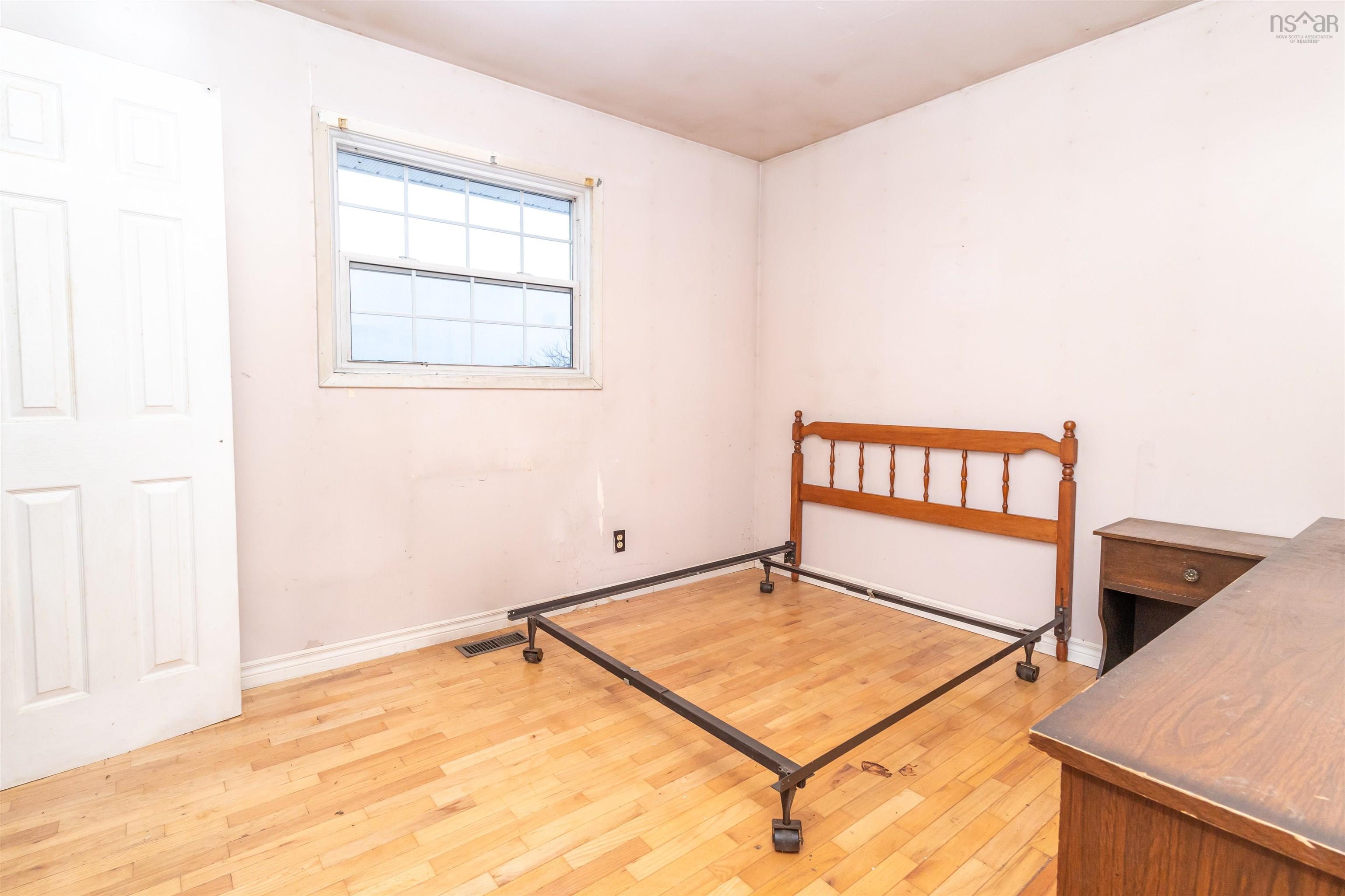 $599,000.00: 723 Intervale Road, Huntington