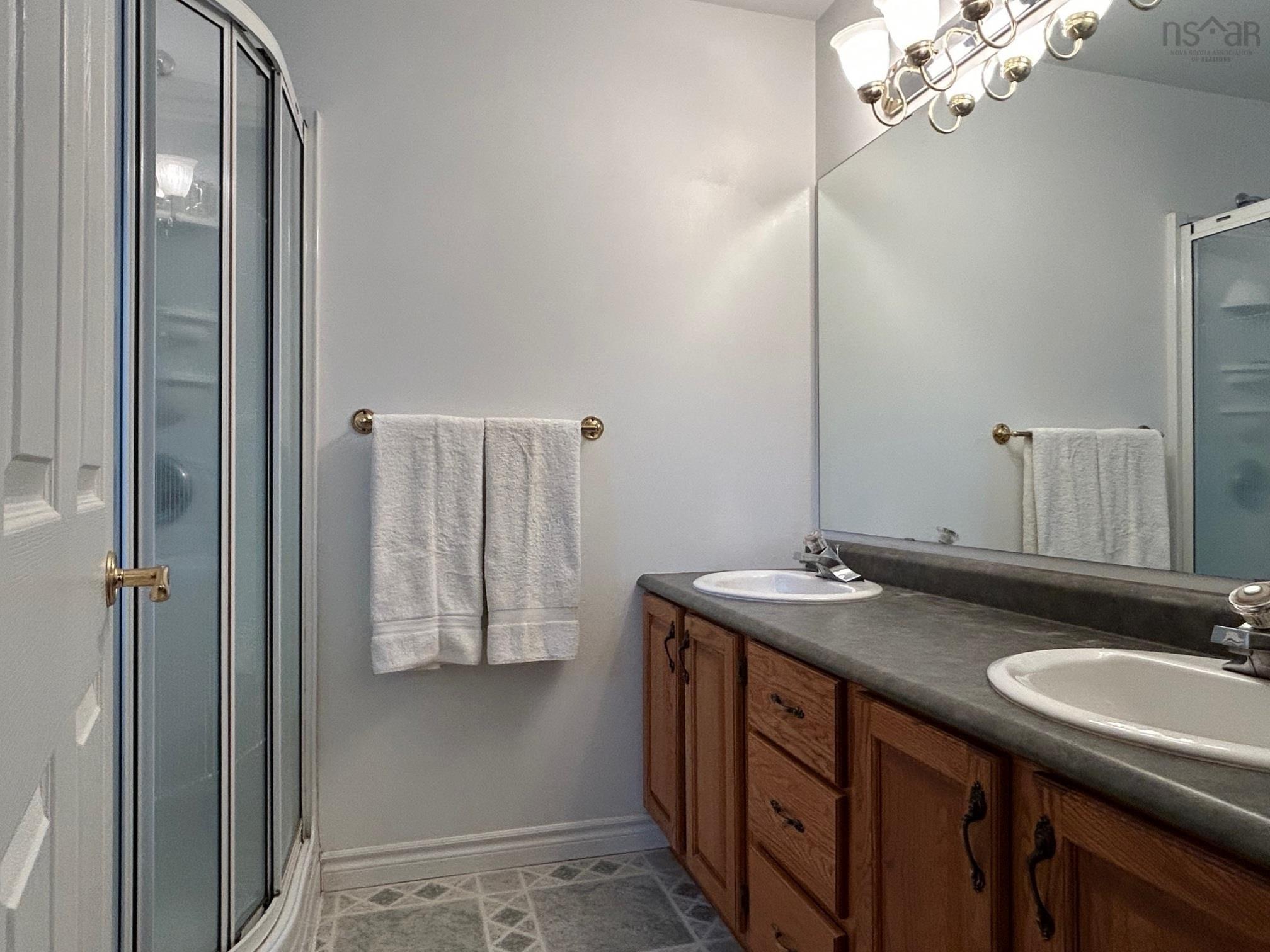 $729,000.00: 7354 Highway 329, East River Point