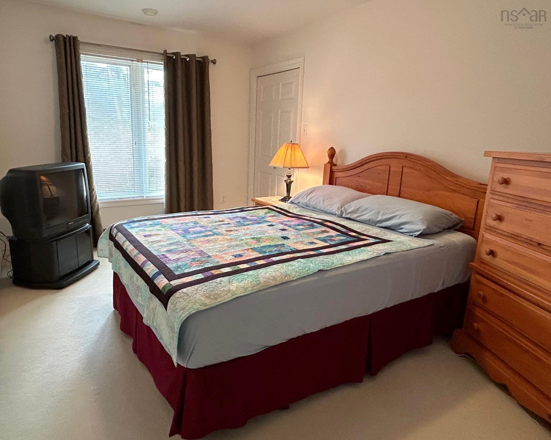 $729,000.00: 7354 Highway 329, East River Point