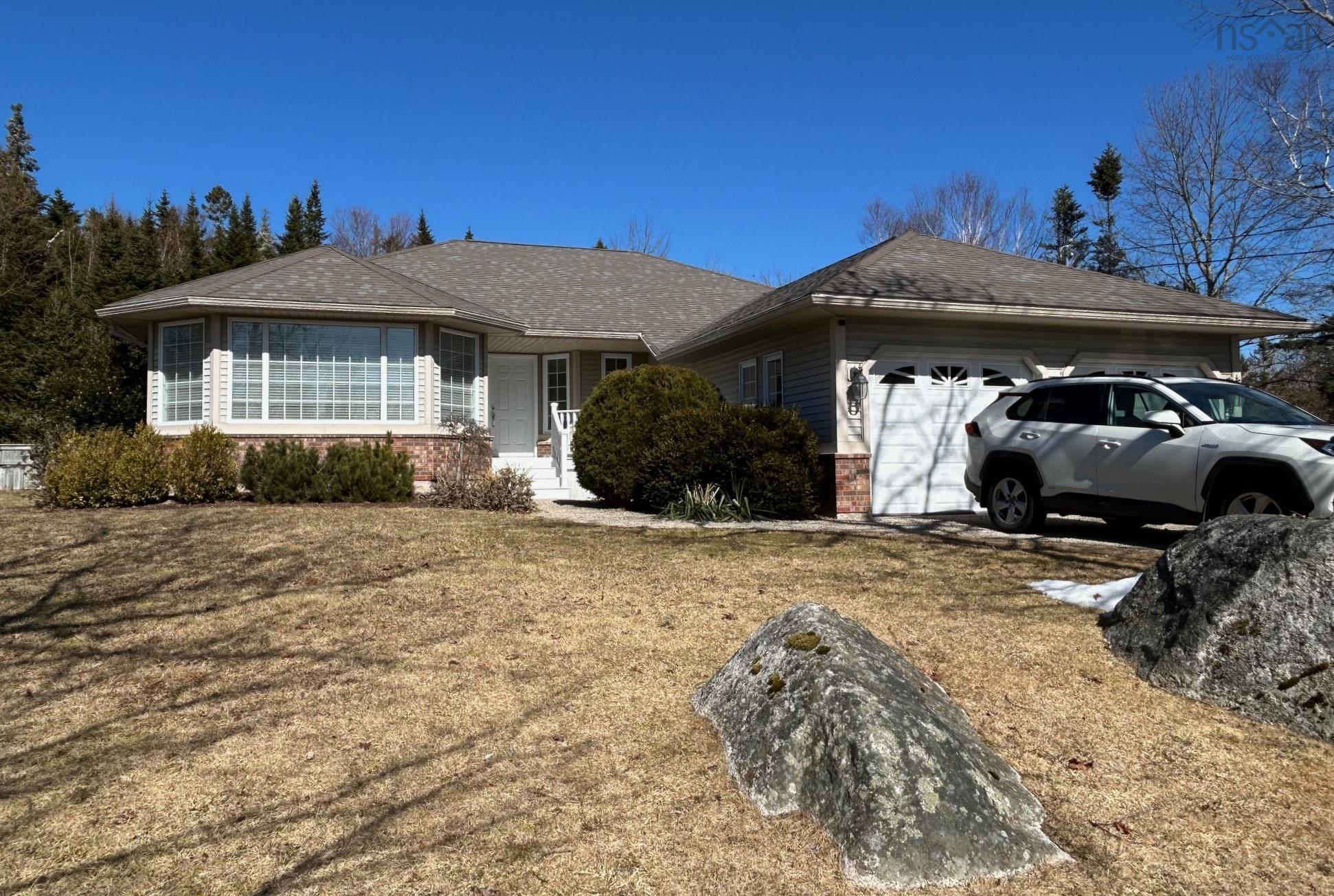 $729,000.00: 7354 Highway 329, East River Point