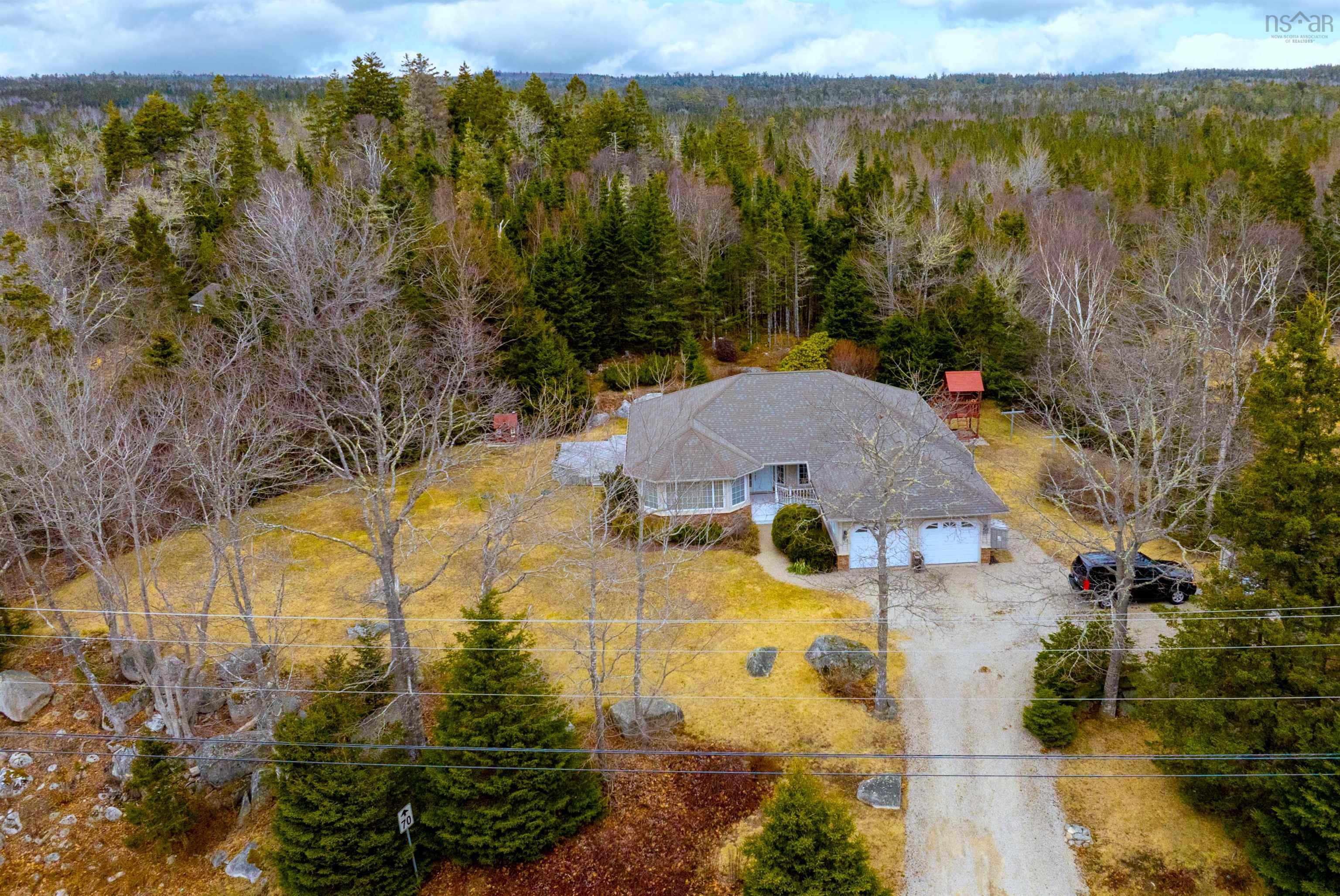 $729,000.00: 7354 Highway 329, East River Point