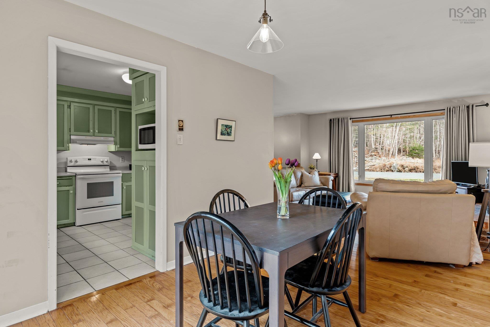 $599,000.00: 20 Old Cobequid Road, Waverley
