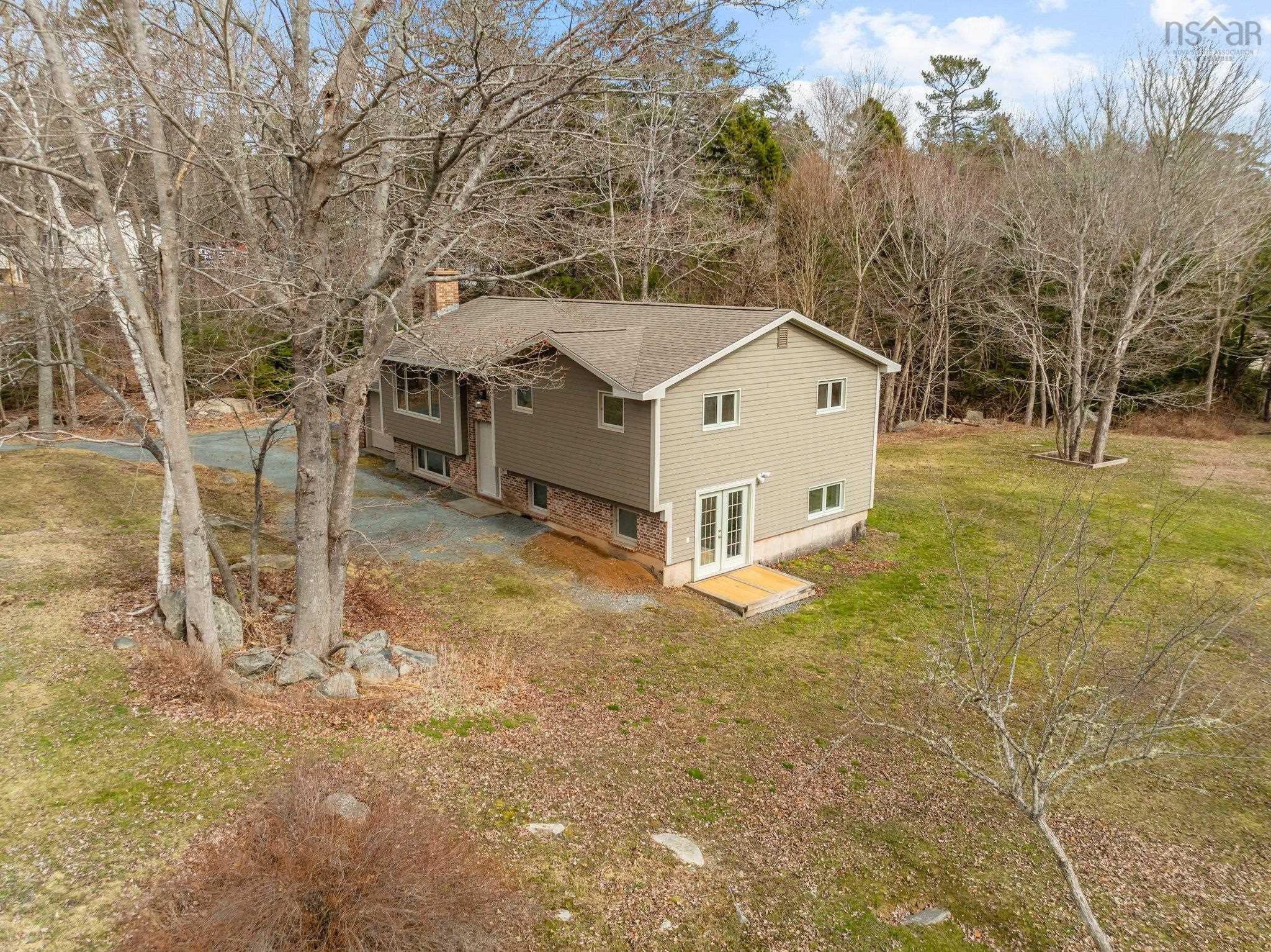$599,000.00: 20 Old Cobequid Road, Waverley