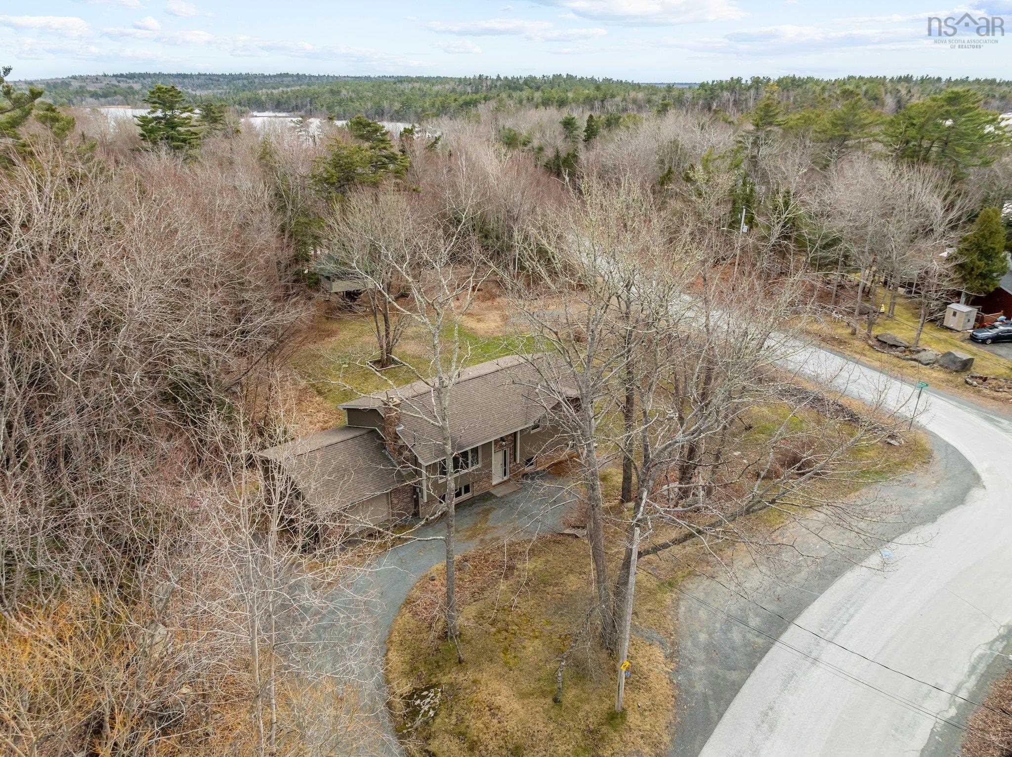 $599,000.00: 20 Old Cobequid Road, Waverley