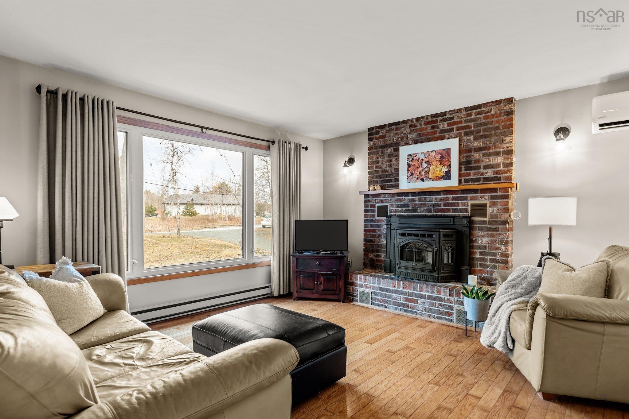 $599,000.00: 20 Old Cobequid Road, Waverley