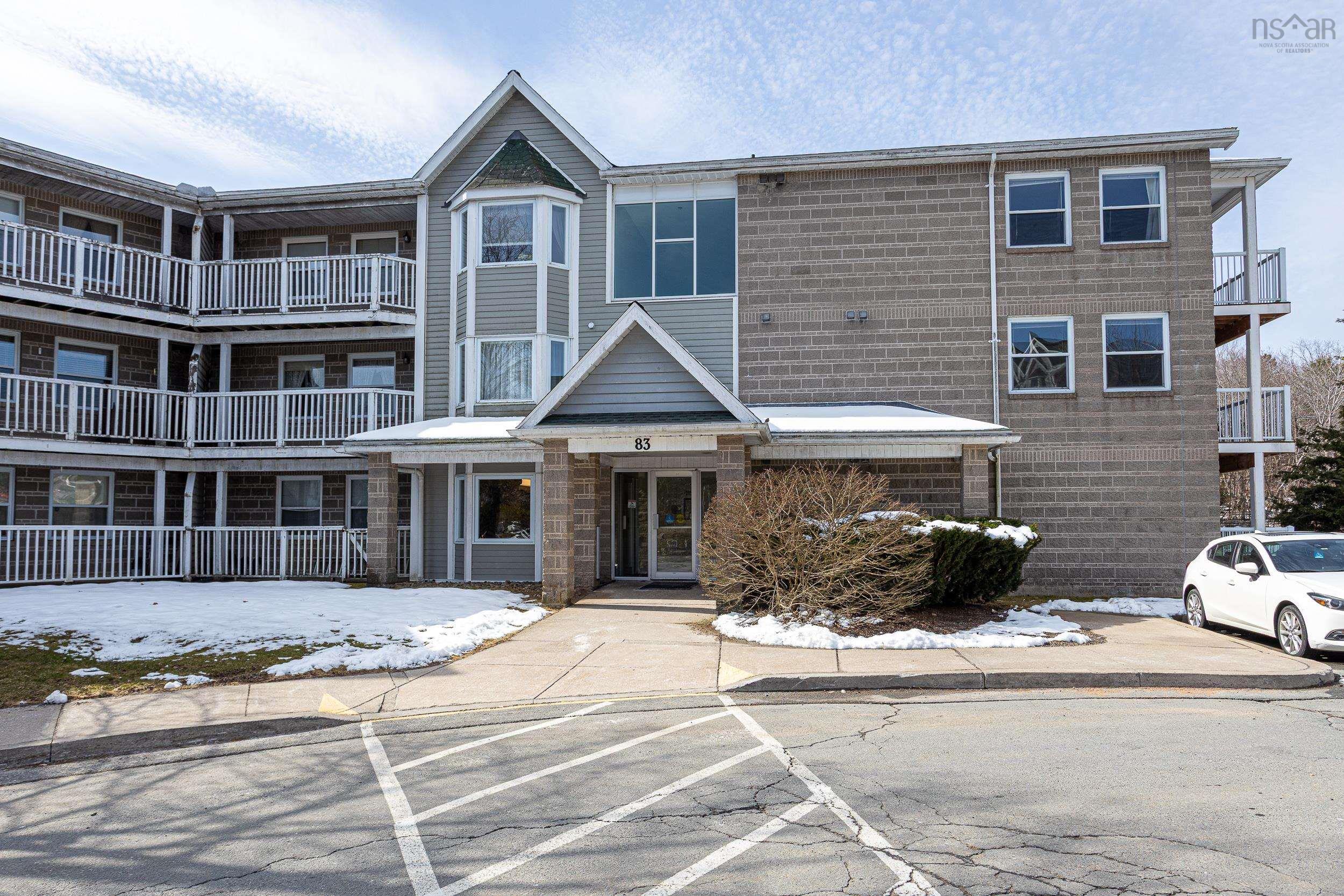 $339,900.00: 310 83 Kearney Lake Road, Halifax