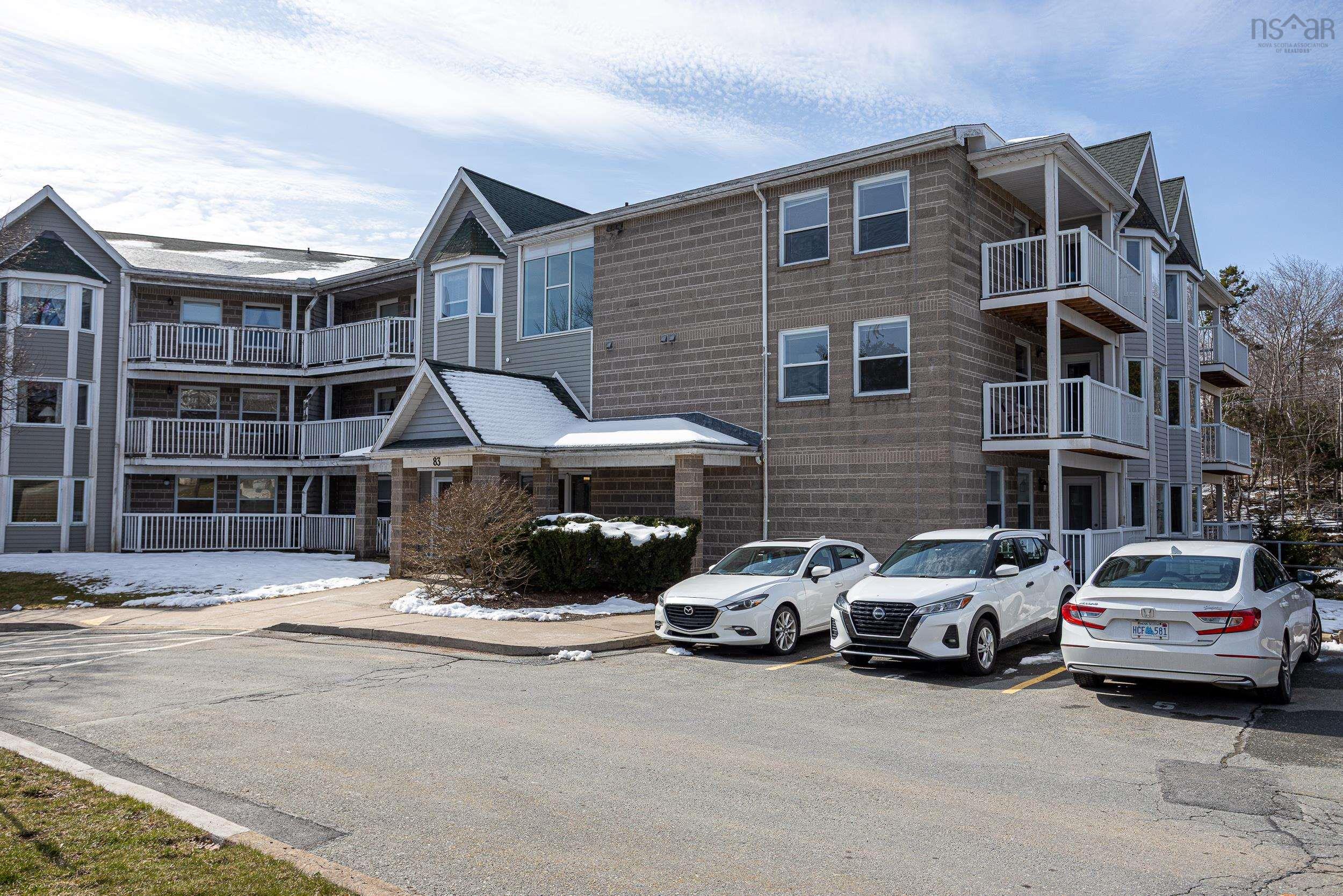 $339,900.00: 310 83 Kearney Lake Road, Halifax