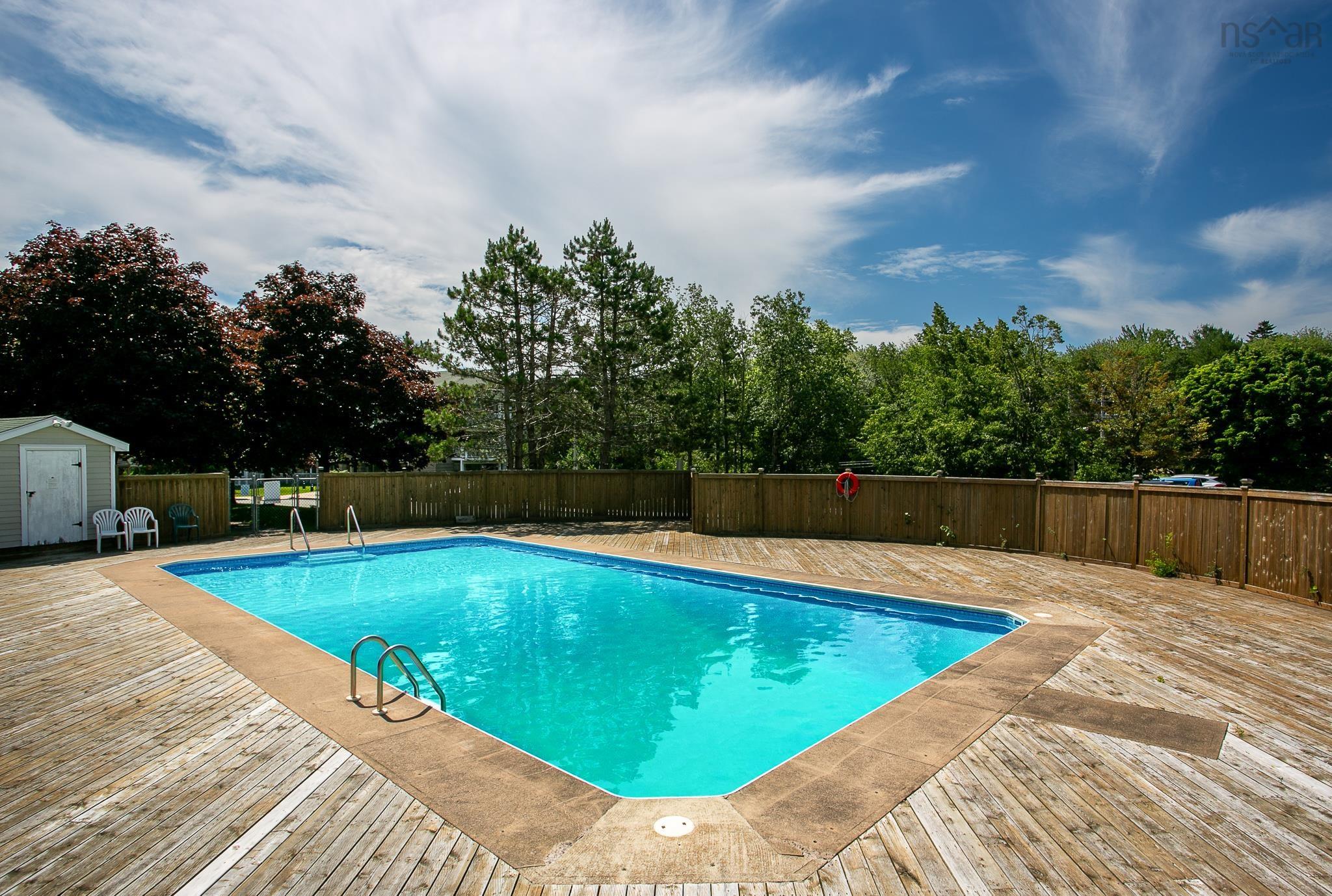 $339,900.00: 310 83 Kearney Lake Road, Halifax