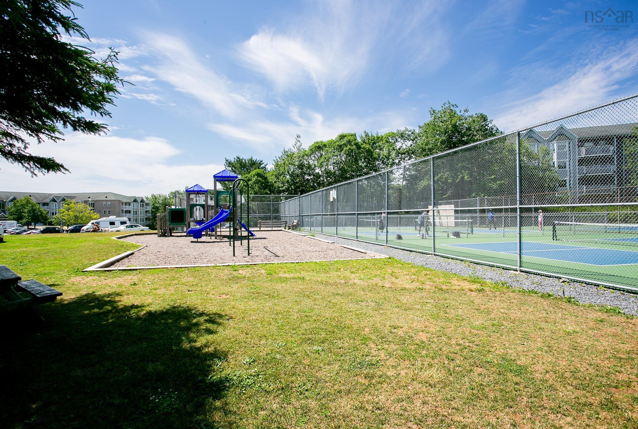 $339,900.00: 310 83 Kearney Lake Road, Halifax