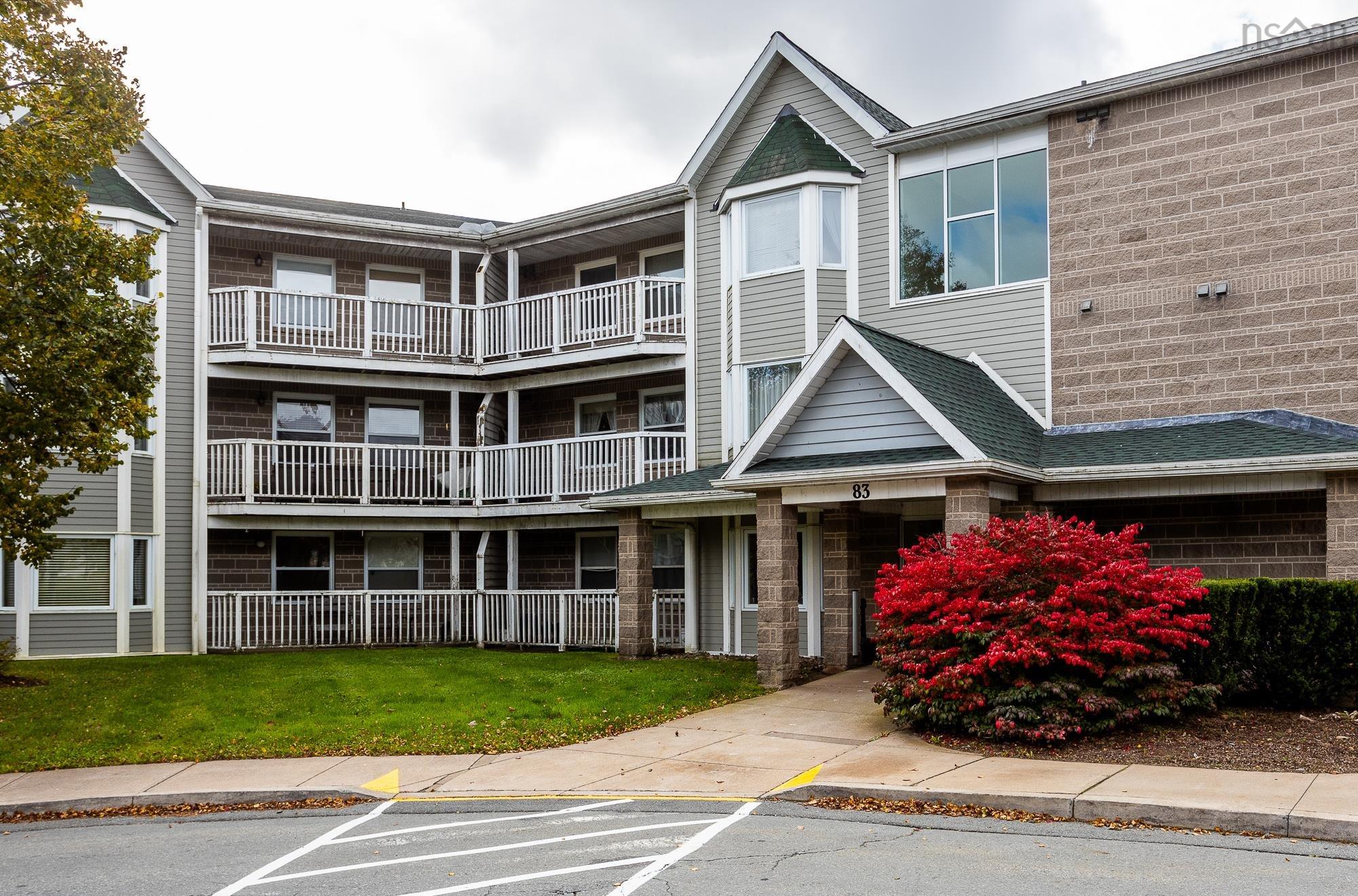 $339,900.00: 310 83 Kearney Lake Road, Halifax