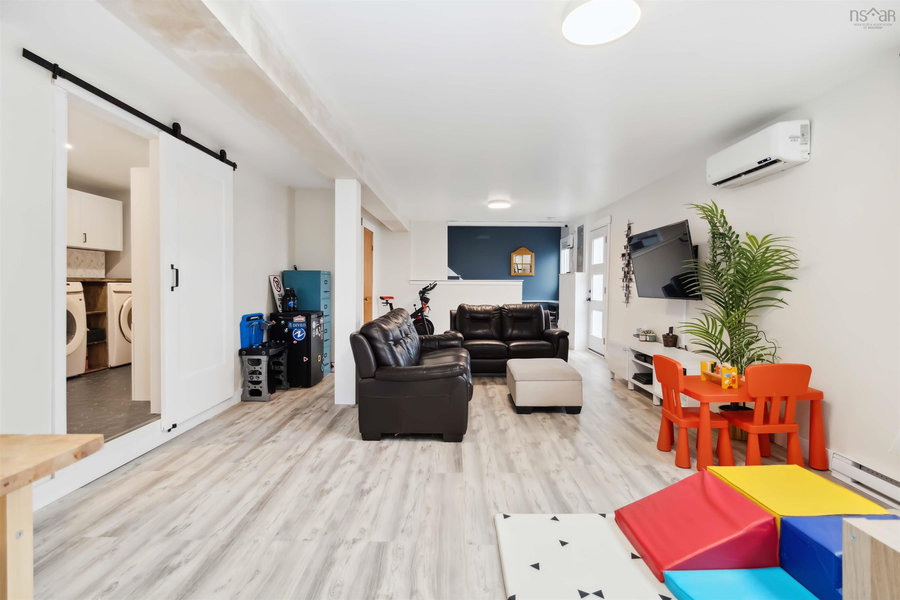 $525,000.00: 62 Langevin Drive, Halifax
