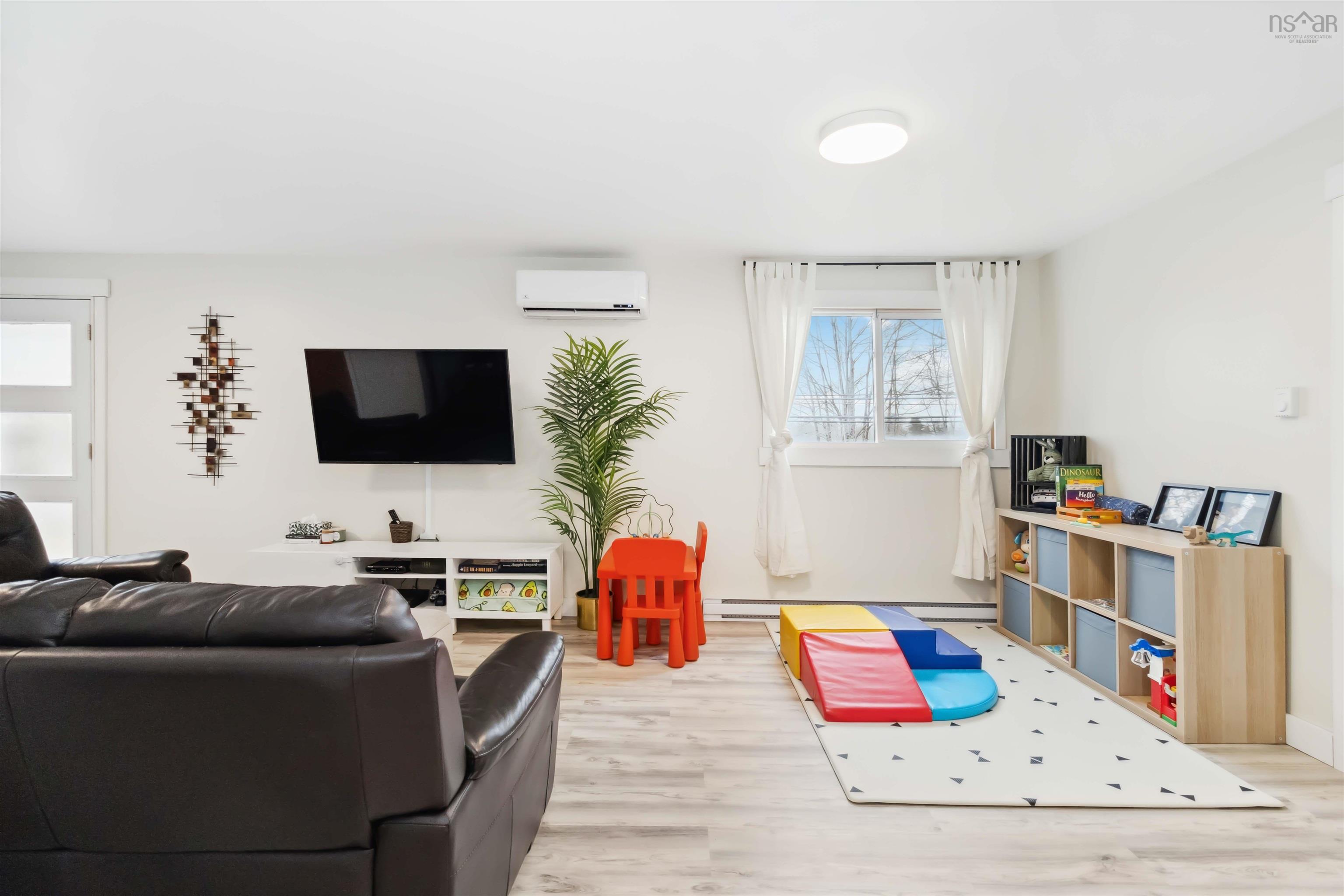 $525,000.00: 62 Langevin Drive, Halifax