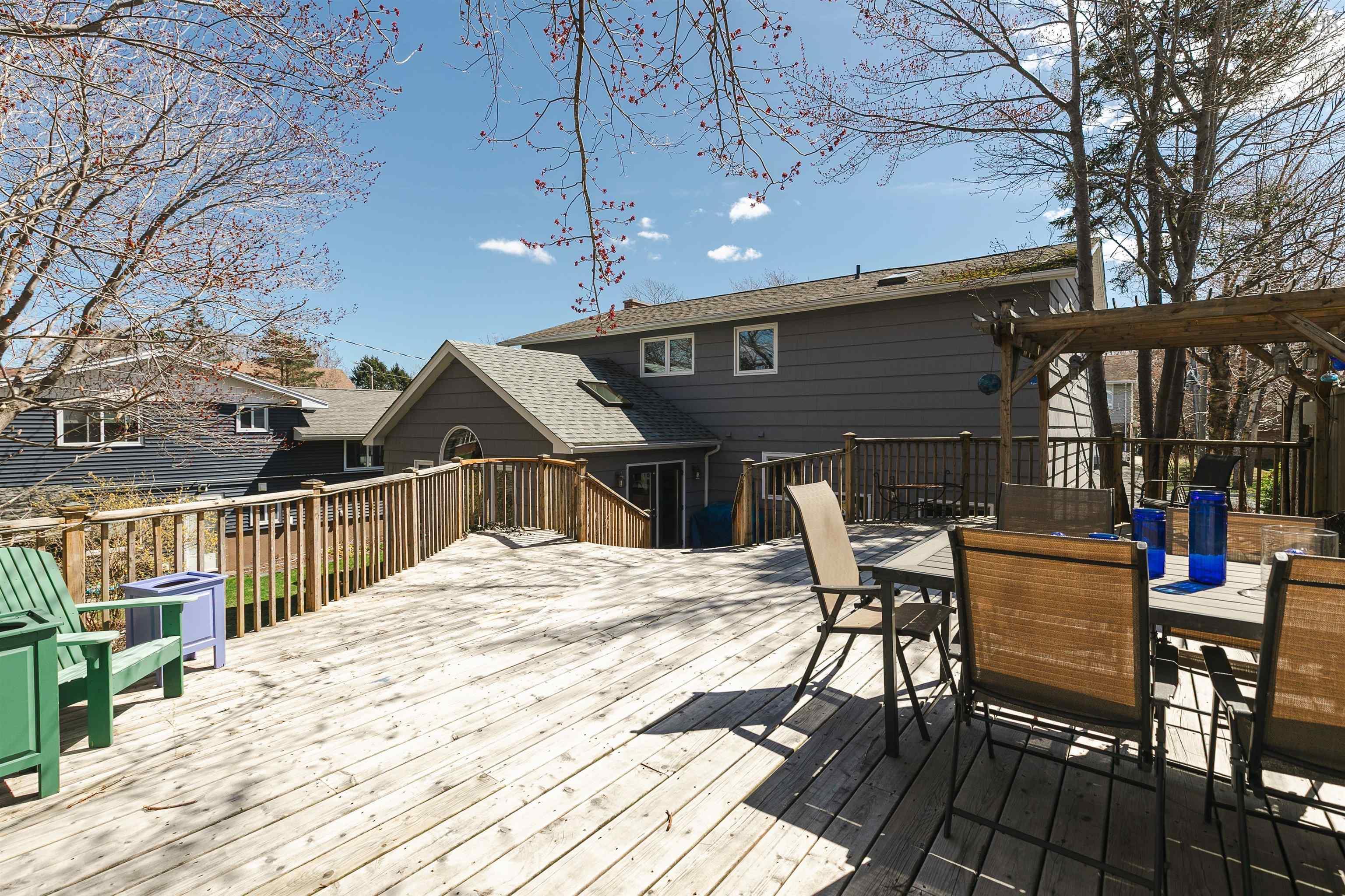 $749,900.00: 7 Briarwood Crescent, Halifax