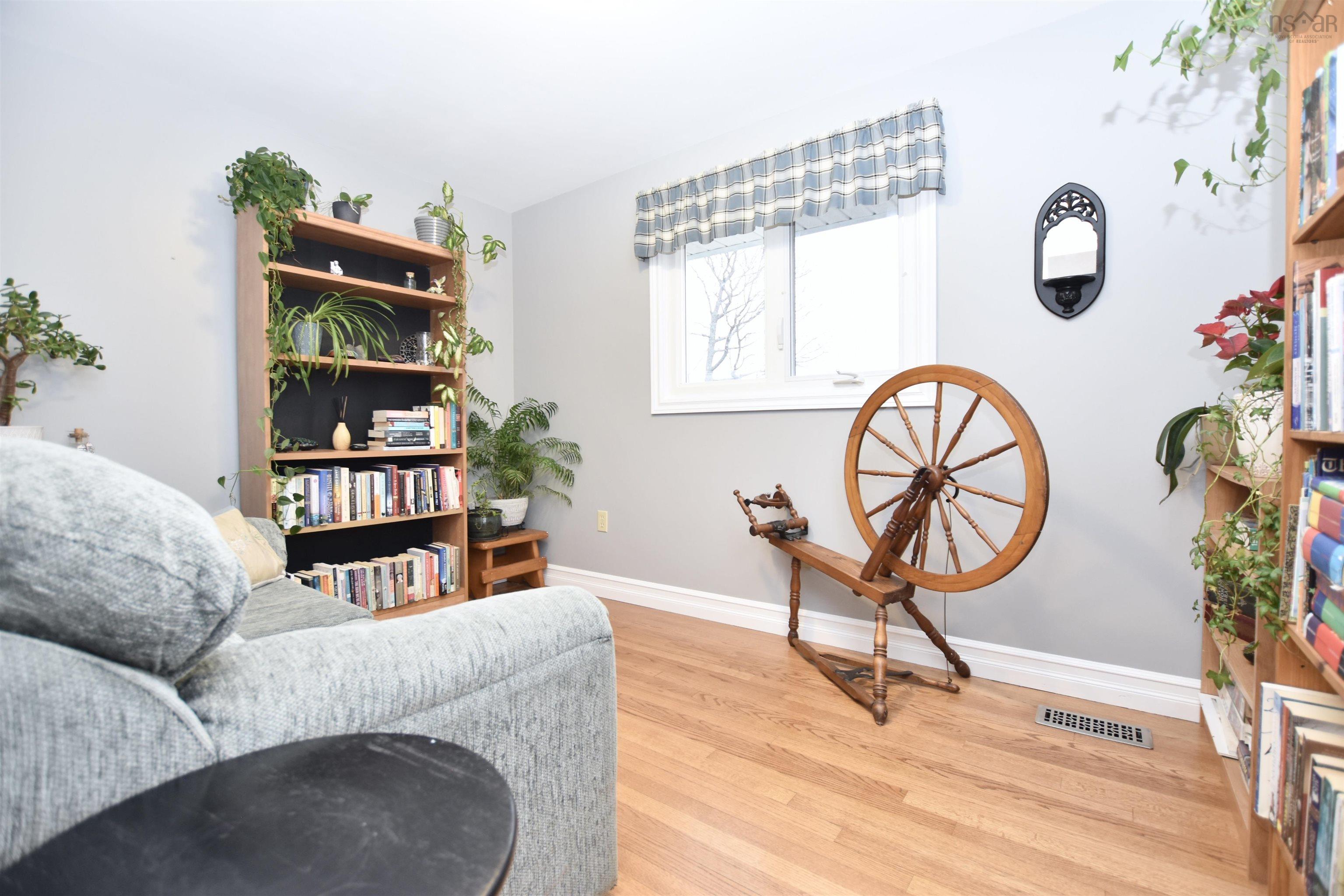$729,900.00: 86 Flamingo Drive, Halifax