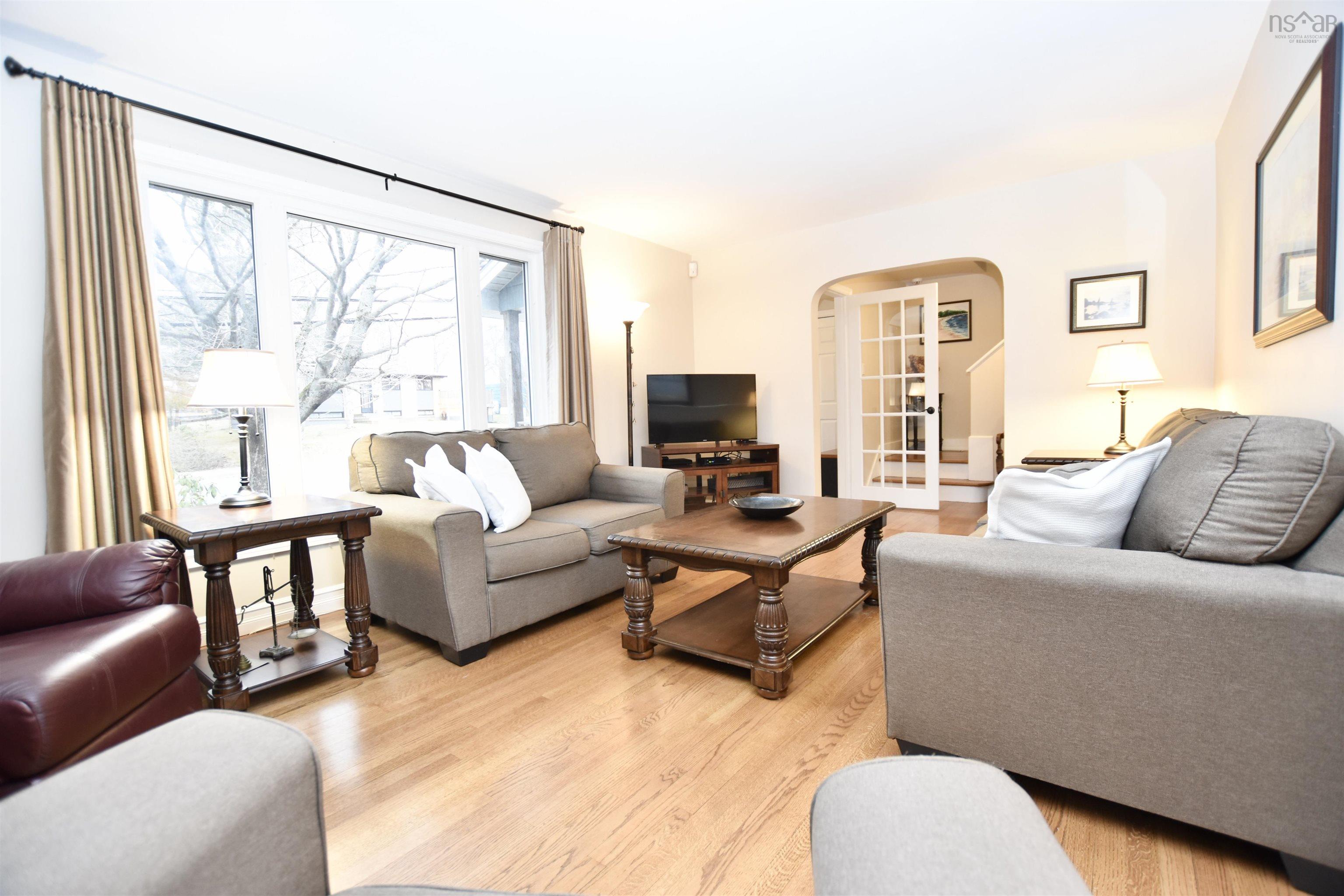 $729,900.00: 86 Flamingo Drive, Halifax