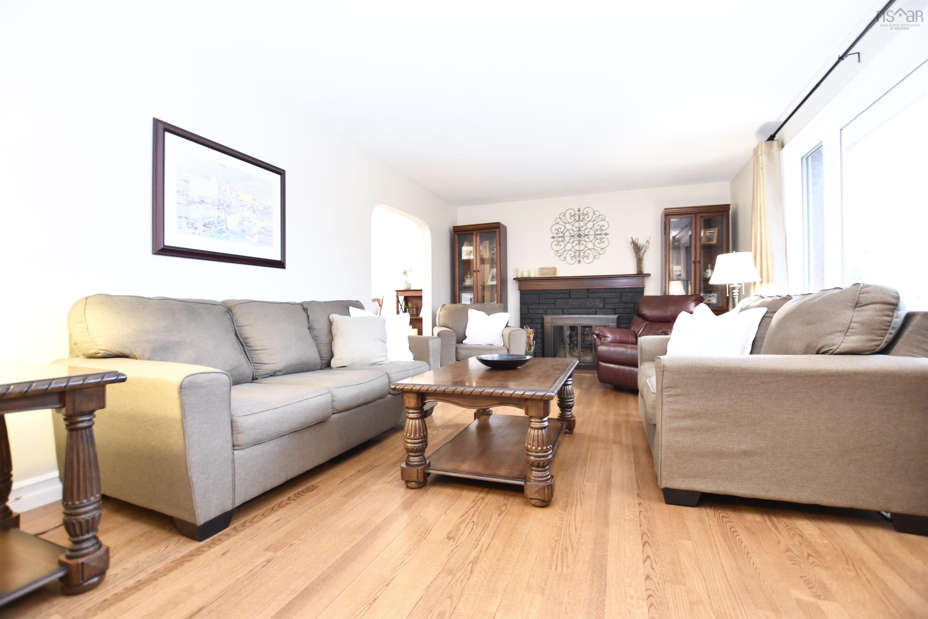 $729,900.00: 86 Flamingo Drive, Halifax