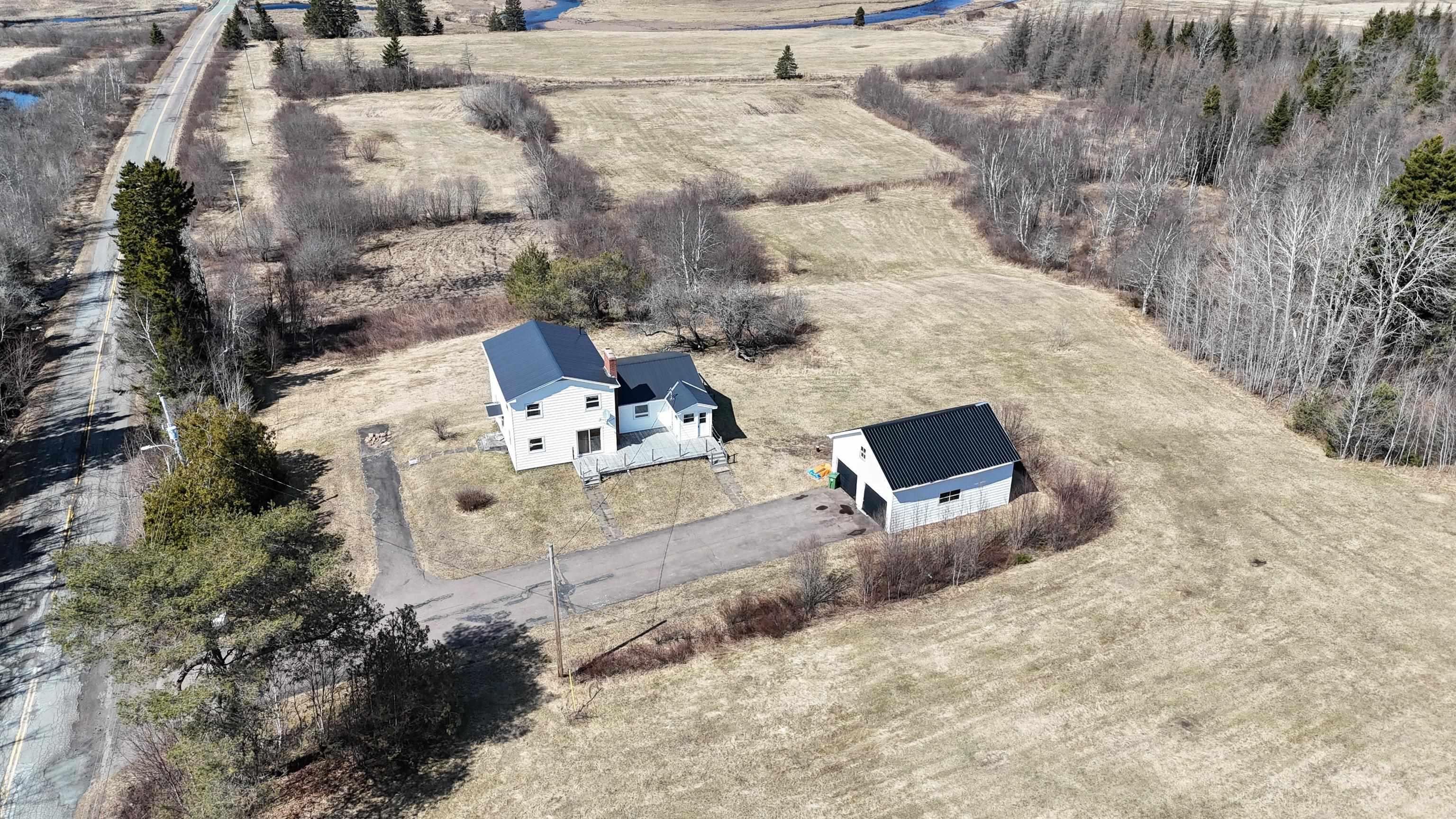 $264,900.00: 2941 Apple River Road, Apple River
