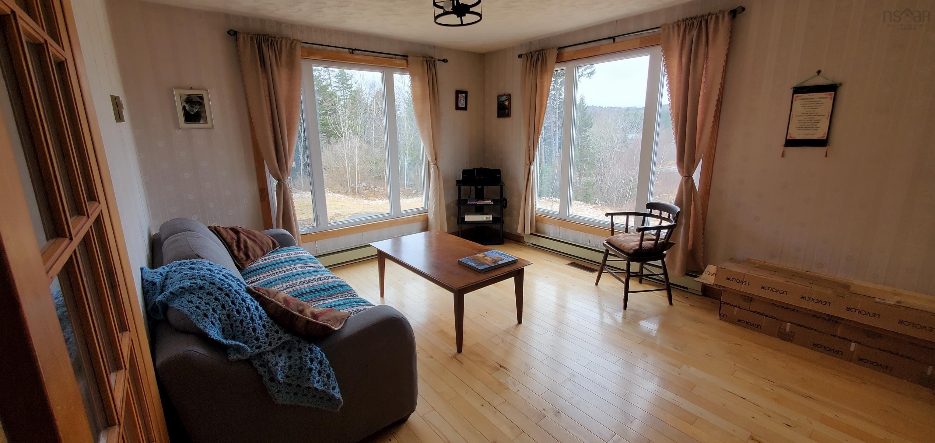 $264,900.00: 2941 Apple River Road, Apple River