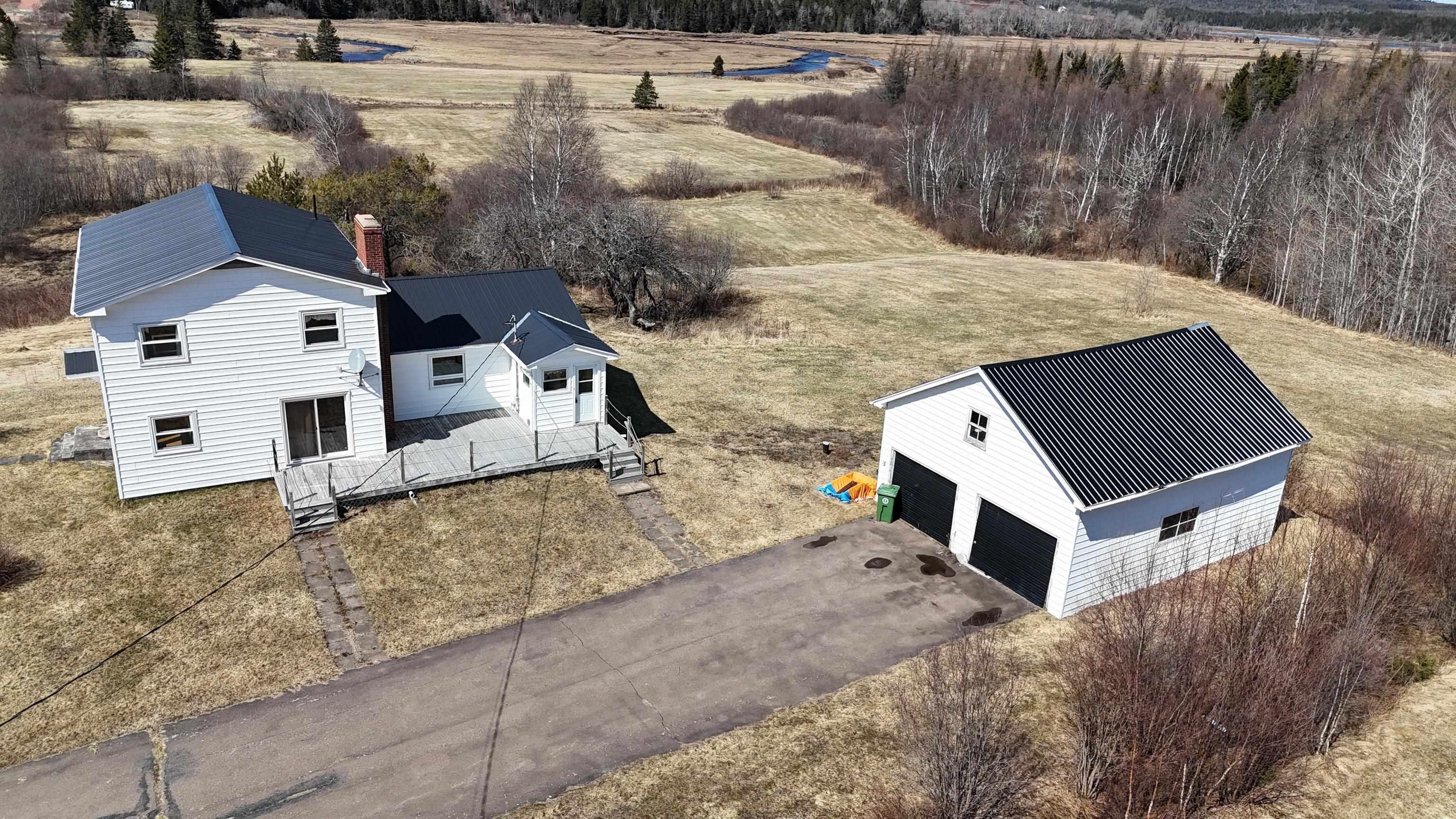 $264,900.00: 2941 Apple River Road, Apple River