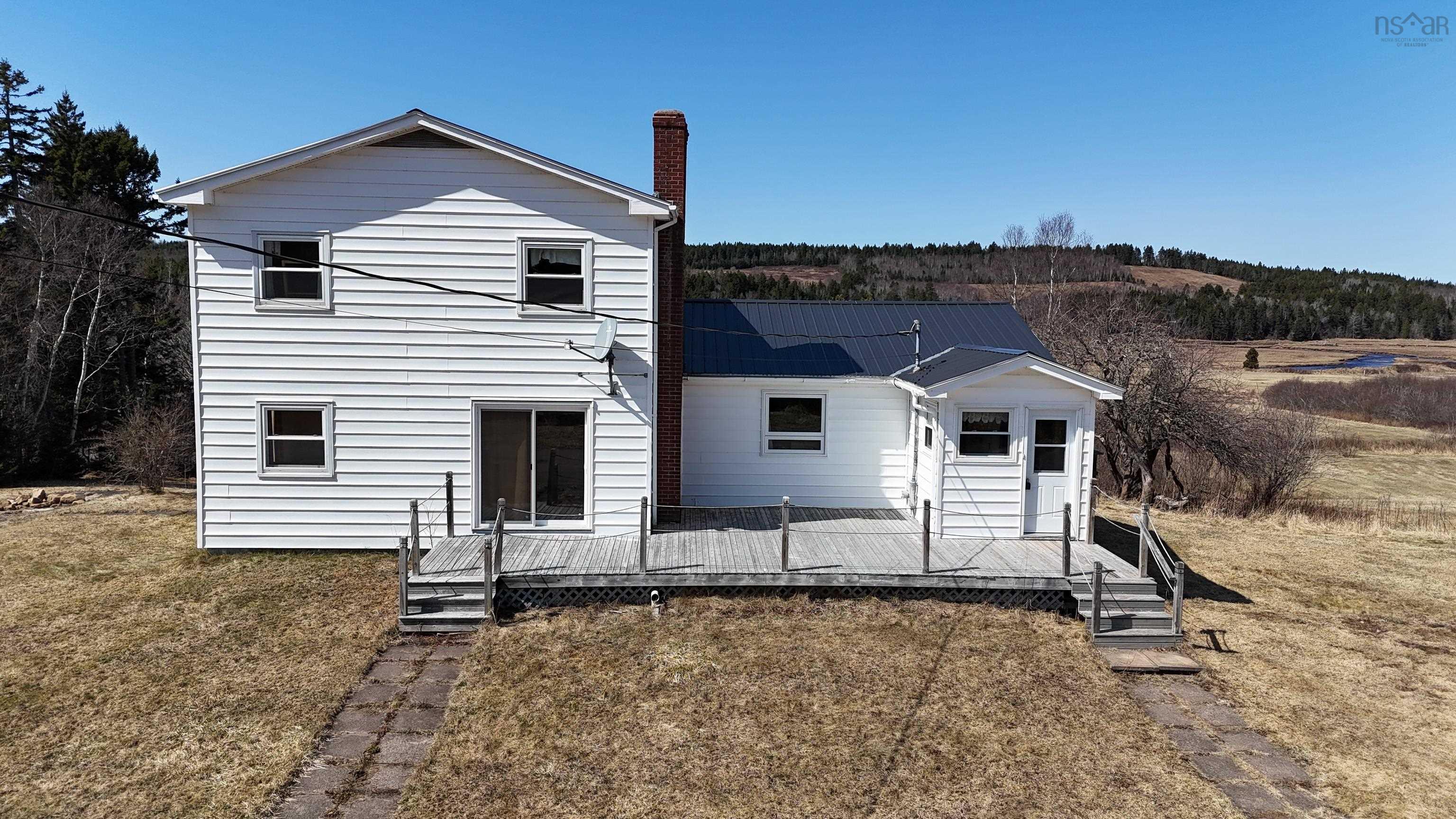 $264,900.00: 2941 Apple River Road, Apple River