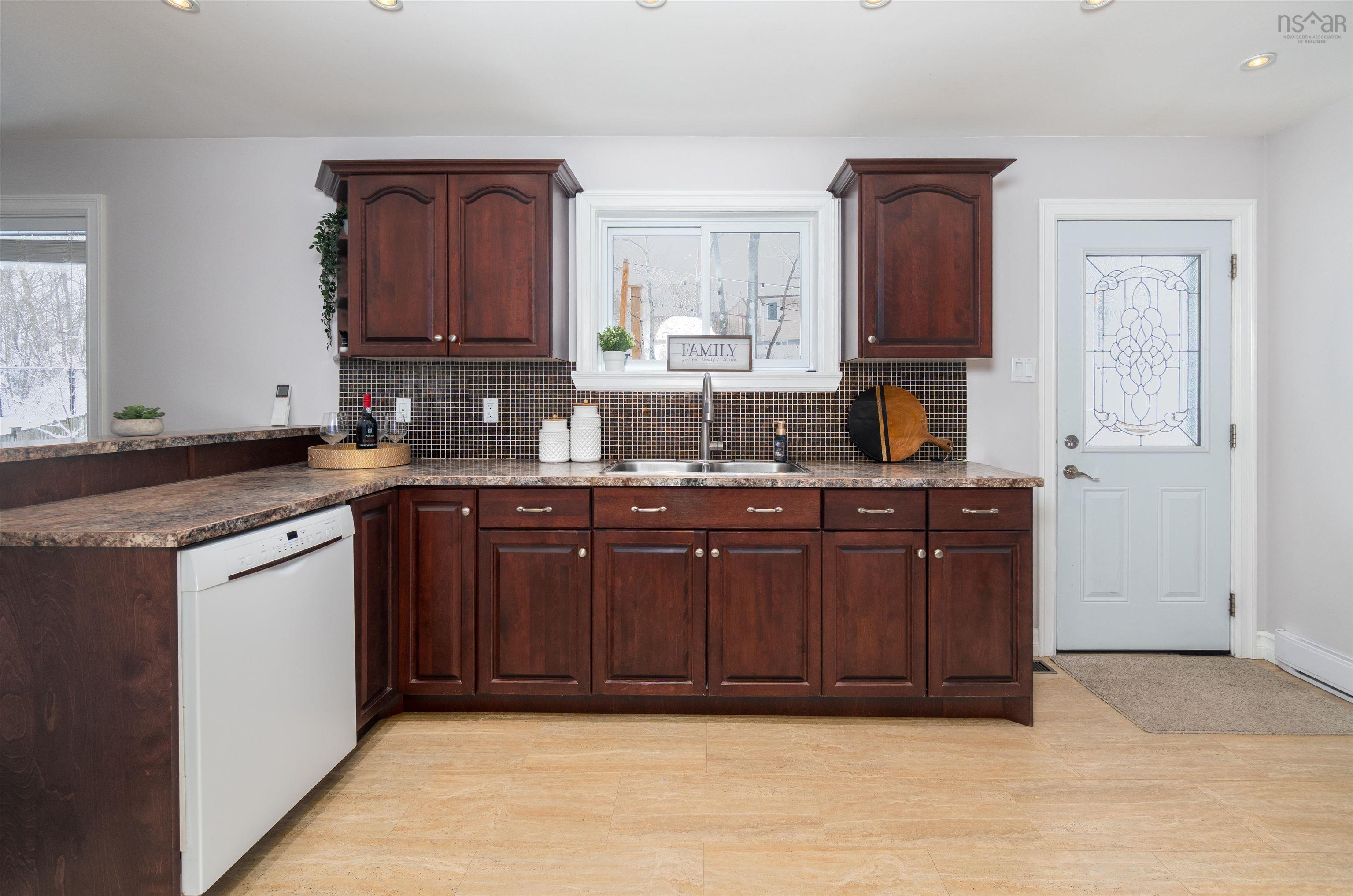 $589,900.00: 33 Stuart Harris Drive, Dartmouth