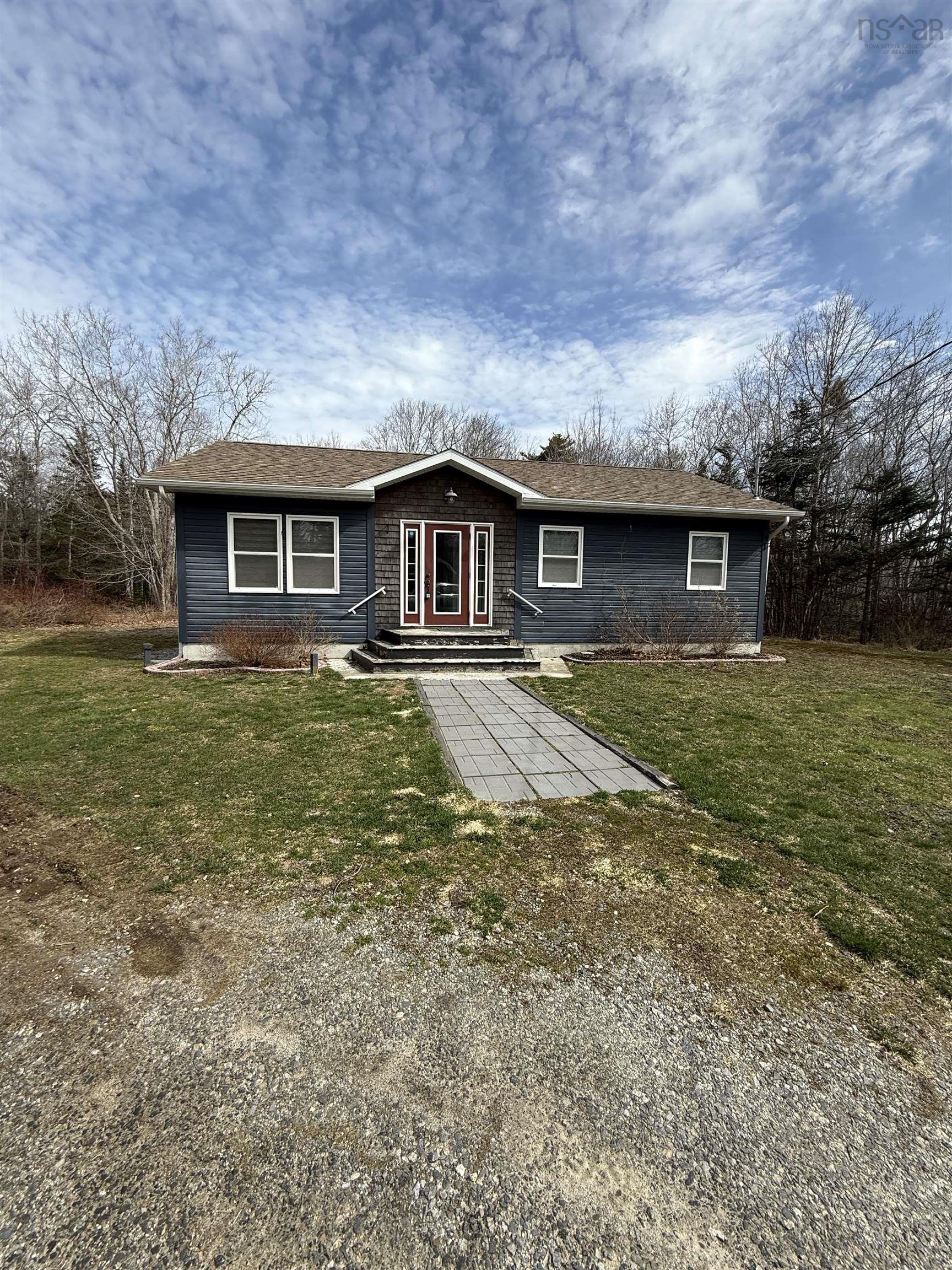 $279,900.00: 1008 Highway 3, Birchtown