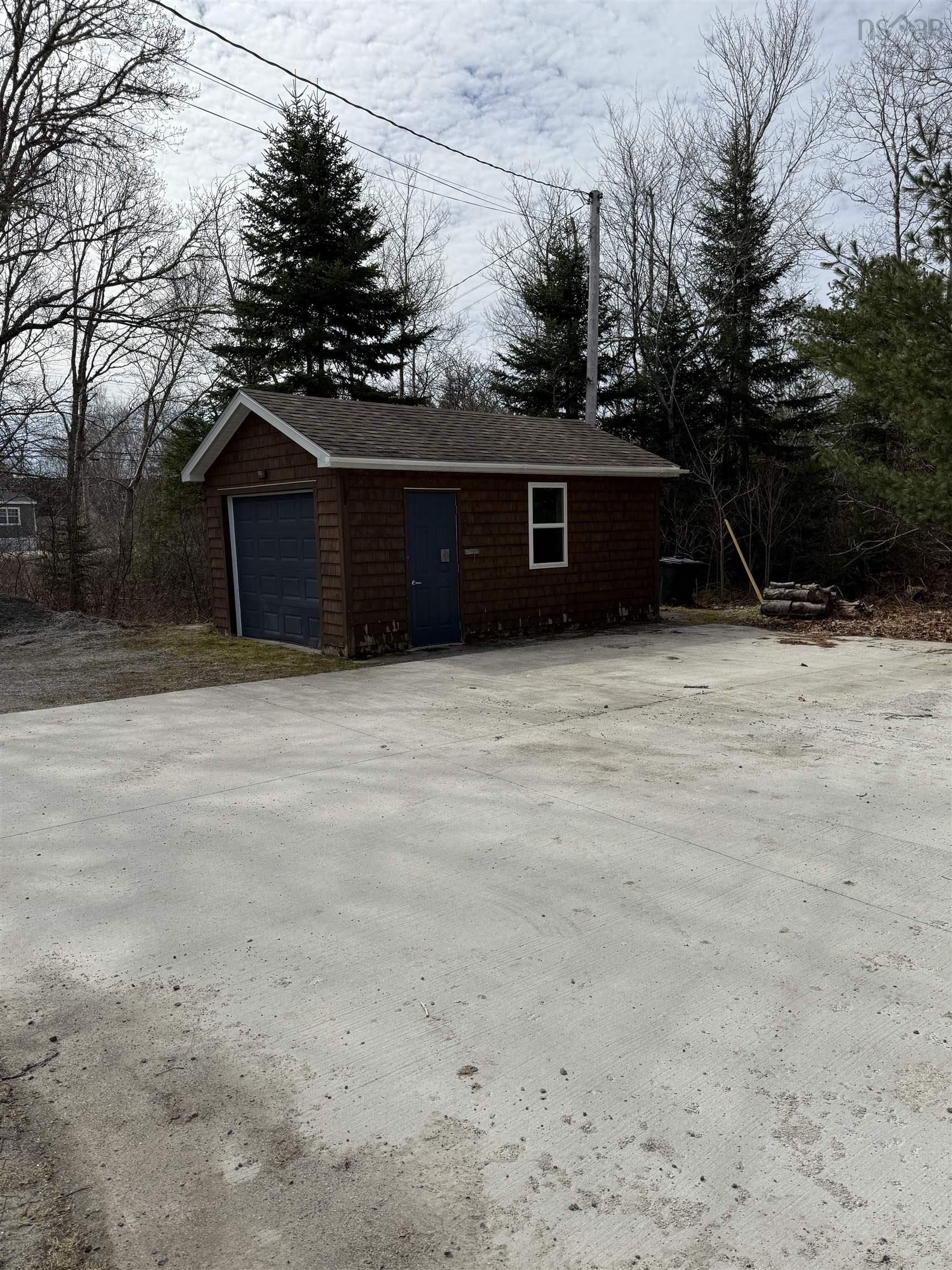 $279,900.00: 1008 Highway 3, Birchtown