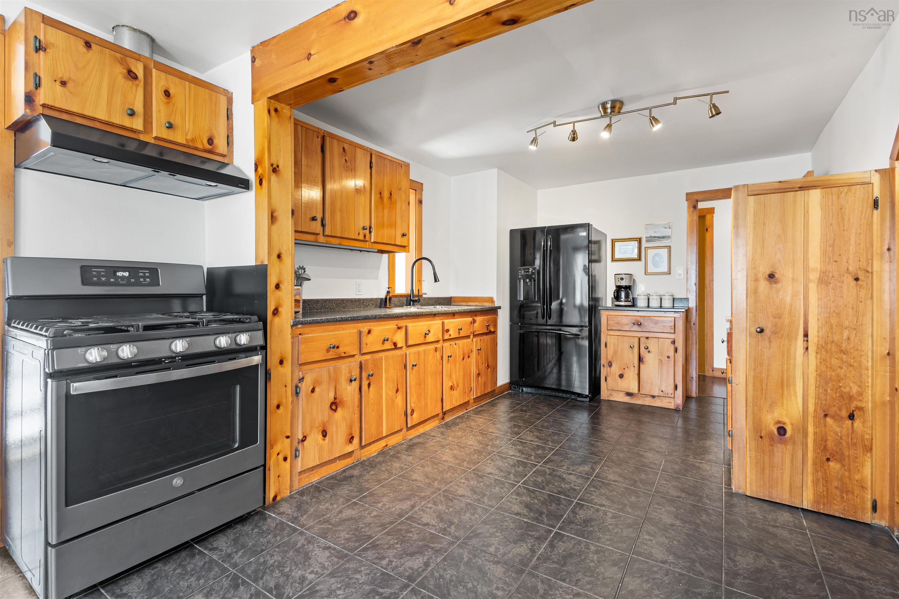 $599,900.00: 202 Gaspereau Avenue, Wolfville