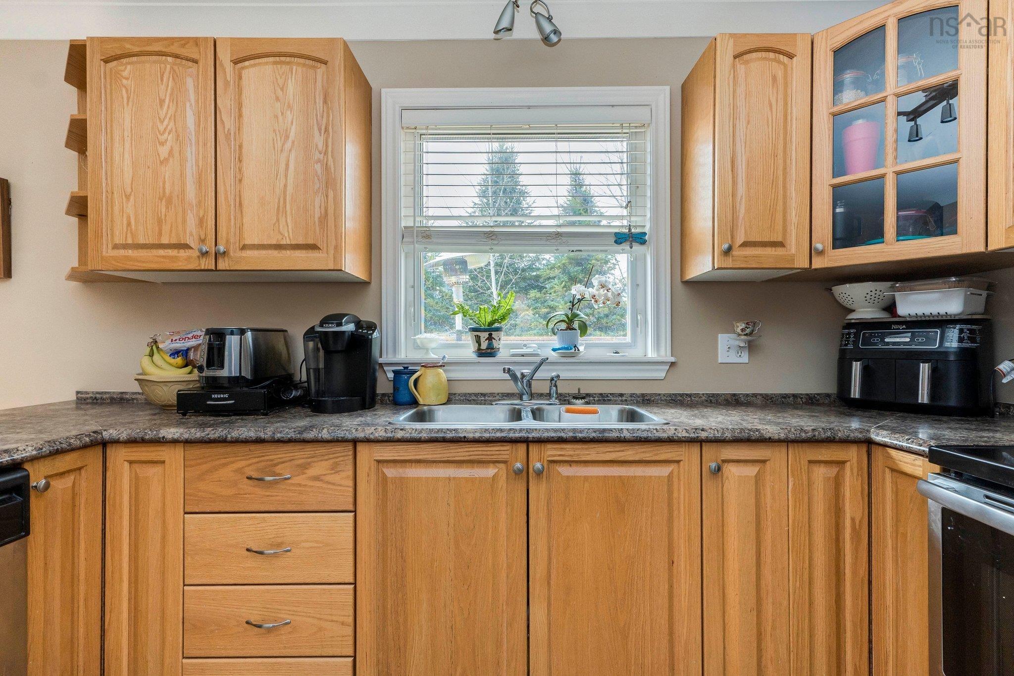 $499,900.00: 141 Green Village Lane, Dartmouth