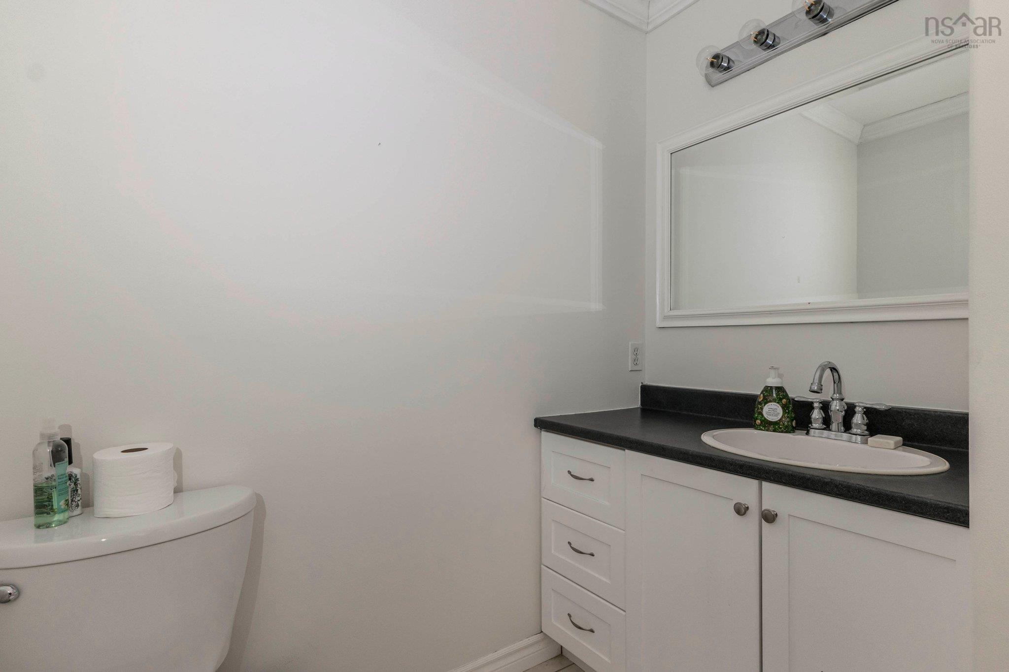 $499,900.00: 141 Green Village Lane, Dartmouth