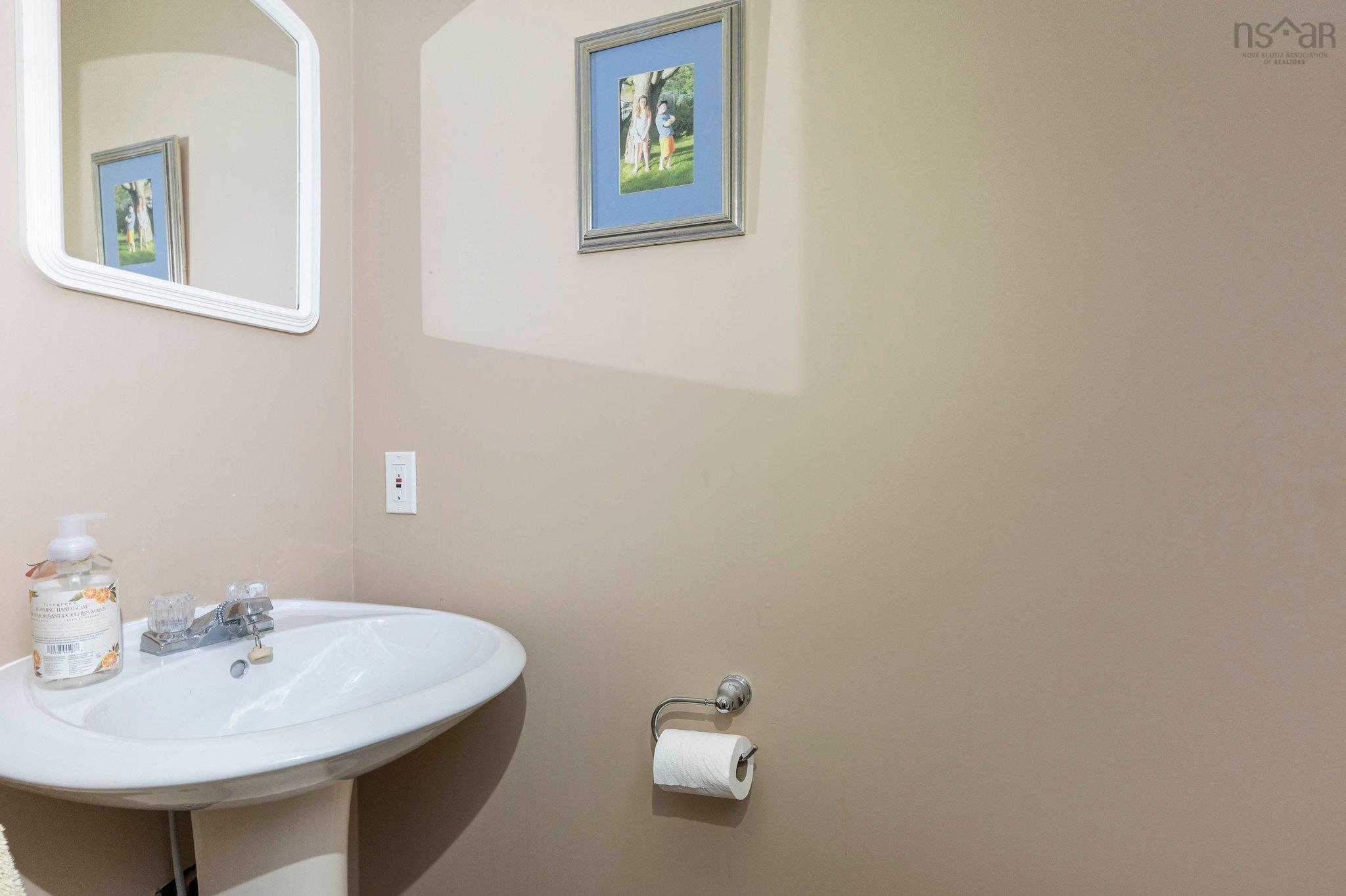 $499,900.00: 141 Green Village Lane, Dartmouth