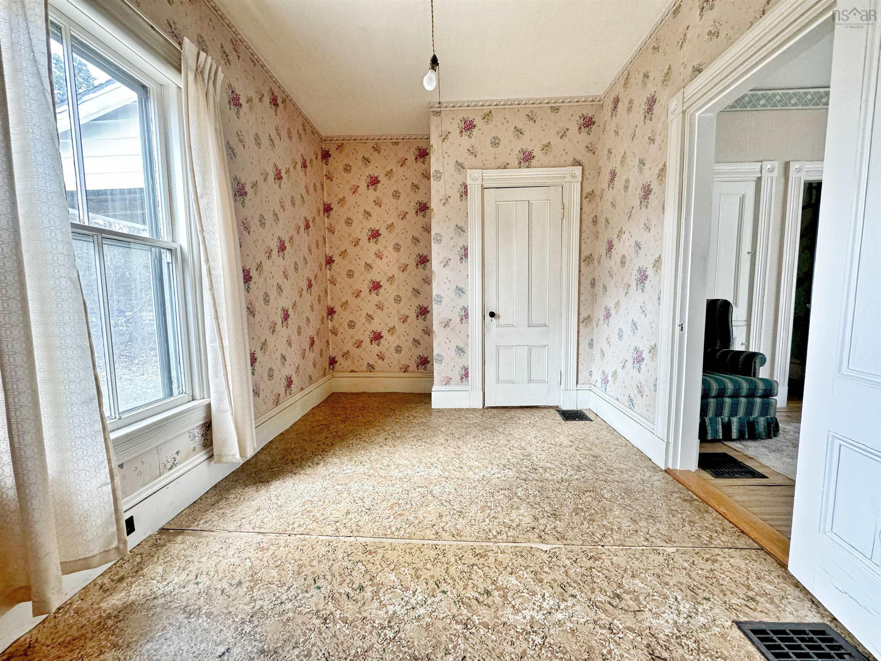 $229,900.00: 1360 Highway 1, East Kingston