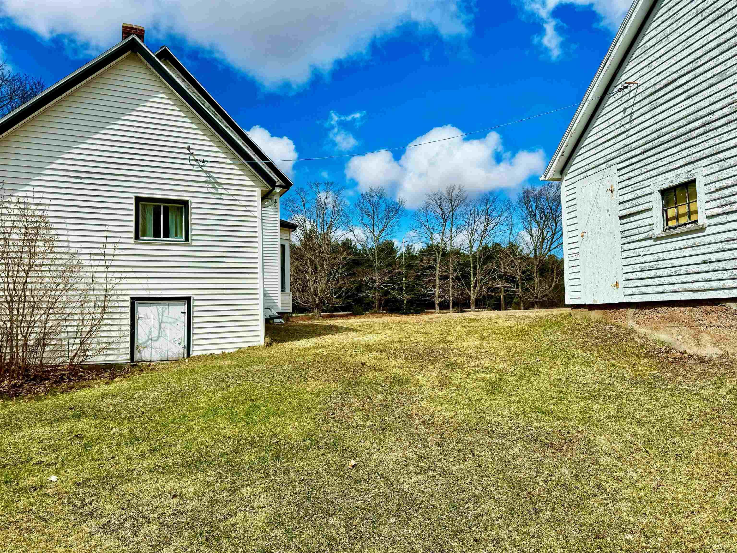 $229,900.00: 1360 Highway 1, East Kingston