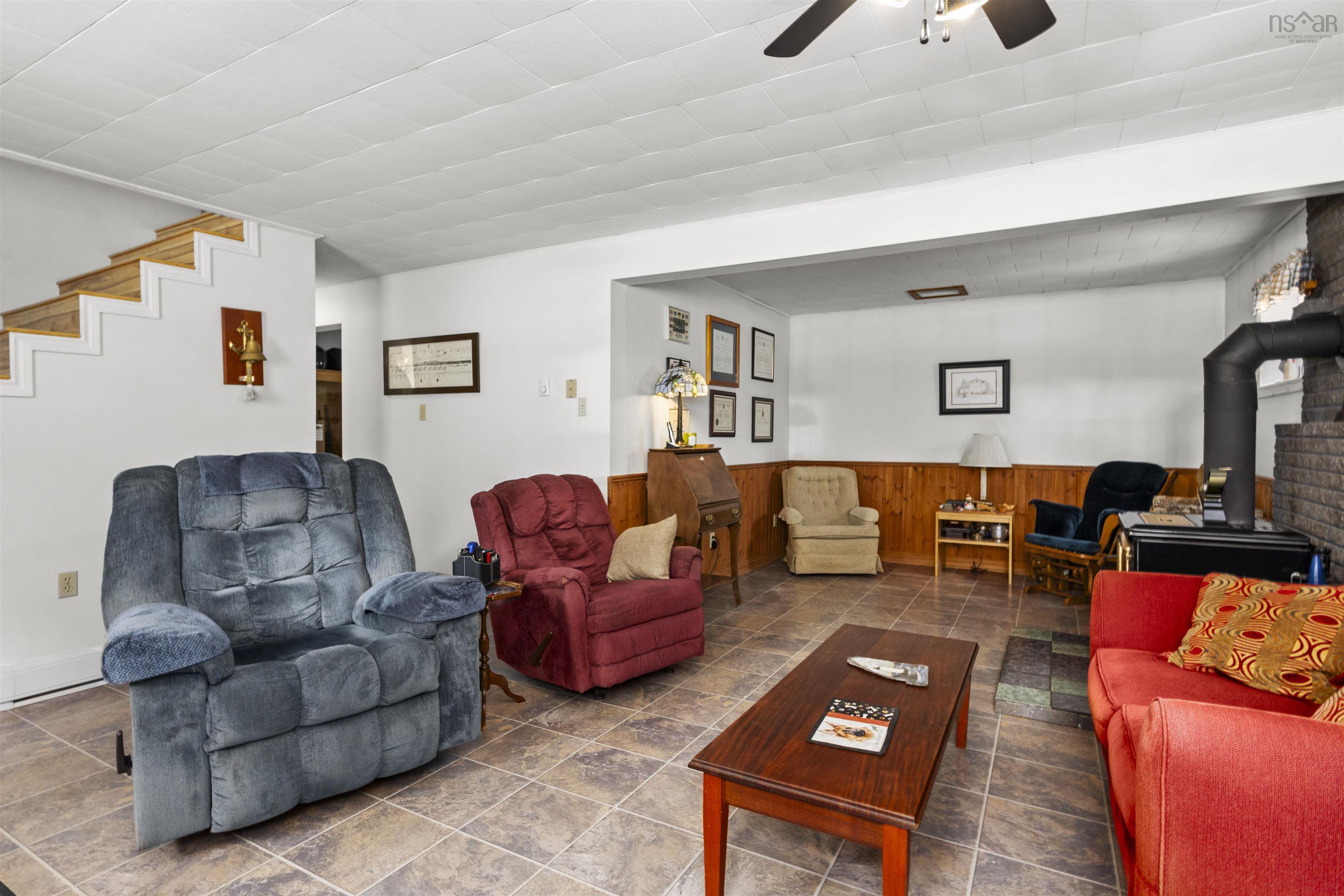 $379,000.00: 234 Hall Road, South Greenwood