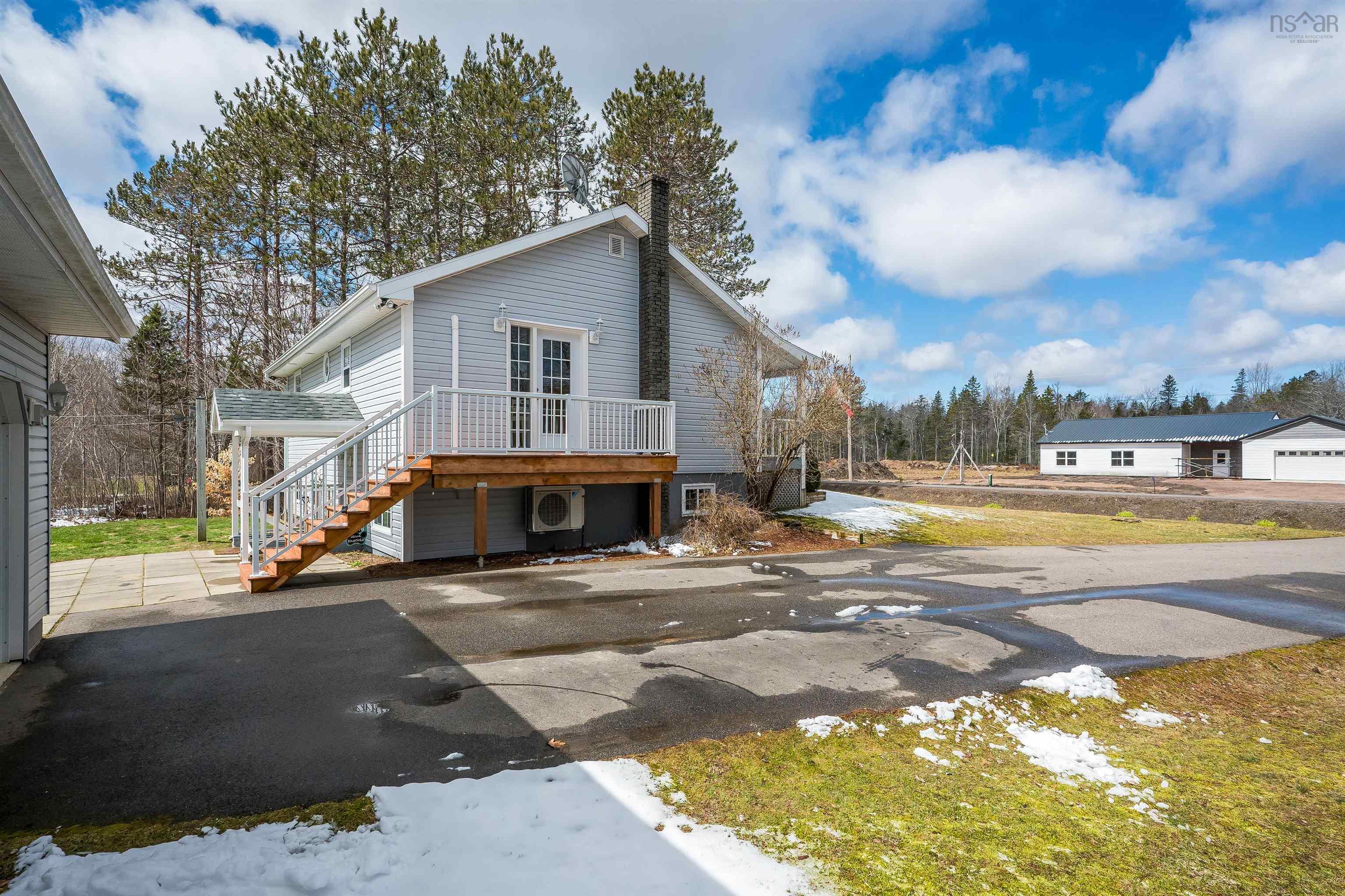 $379,000.00: 234 Hall Road, South Greenwood