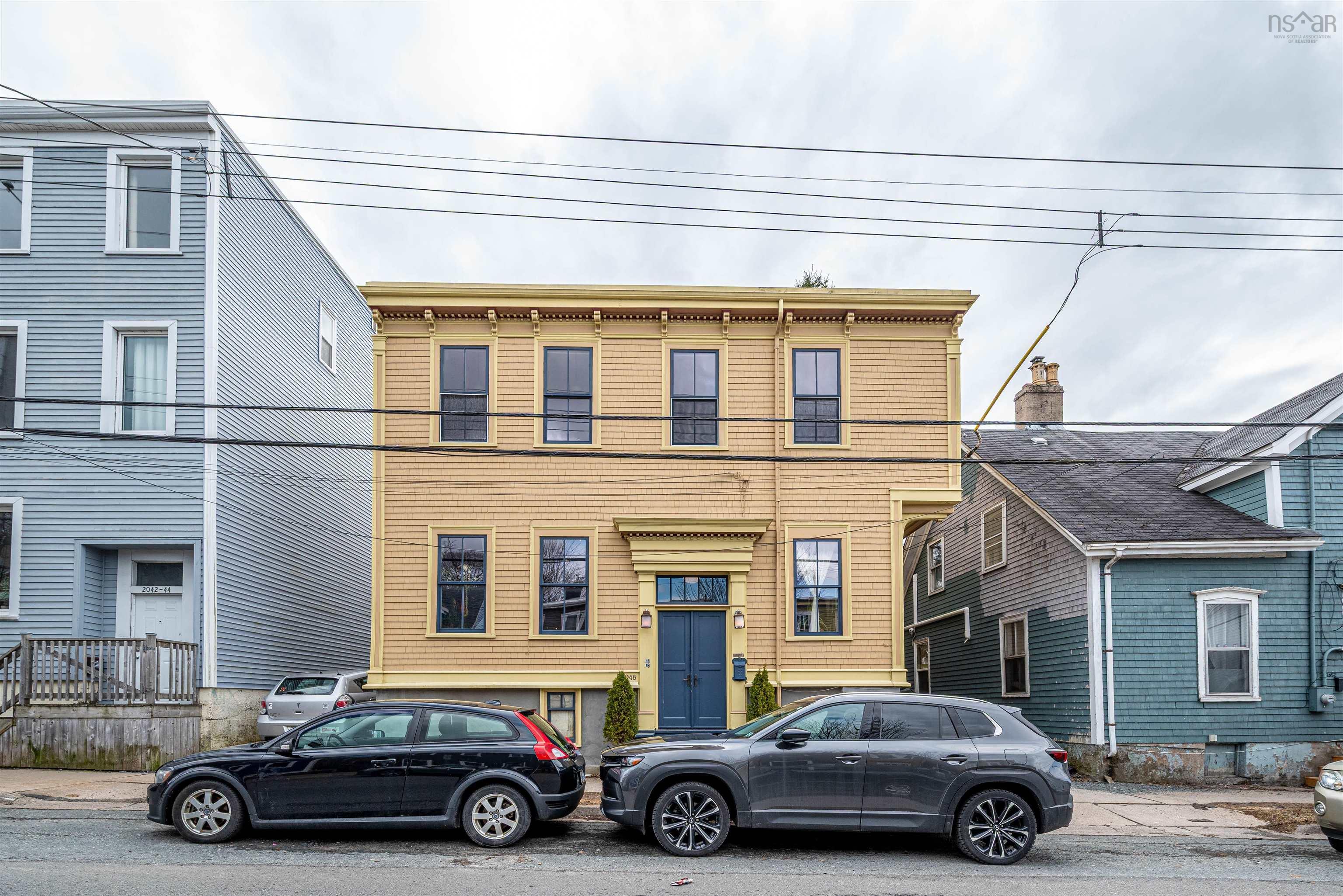 2048 Creighton Street 