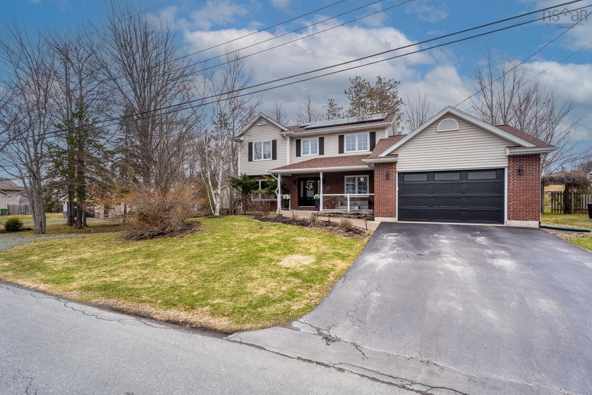 $824,900.00: 17 Pineview Crescent, Stellarton