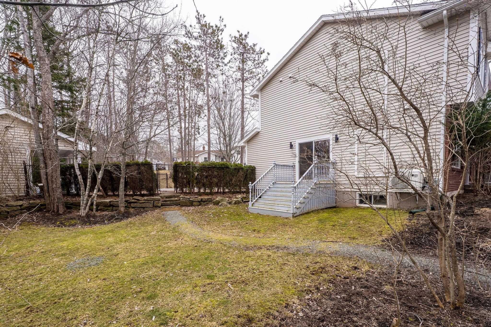 $824,900.00: 17 Pineview Crescent, Stellarton