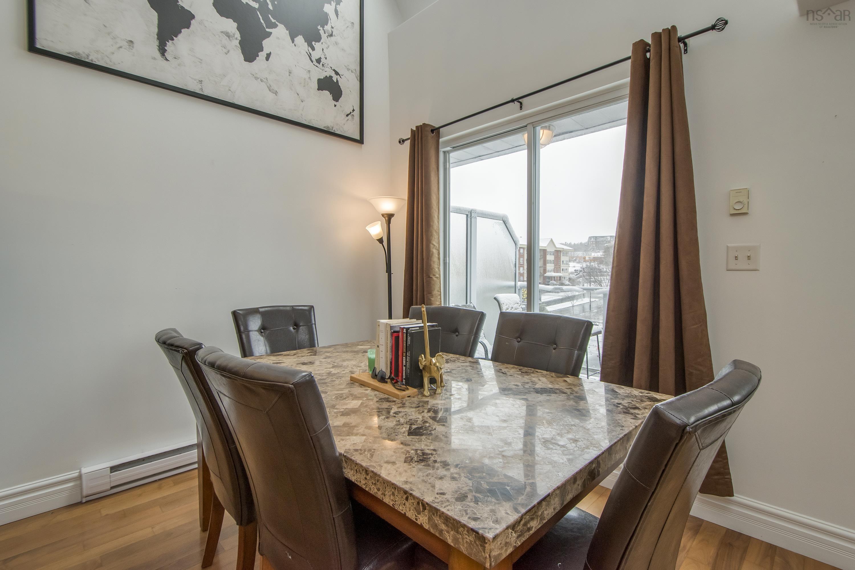 $385,000.00: 406 647 Bedford Highway, Halifax