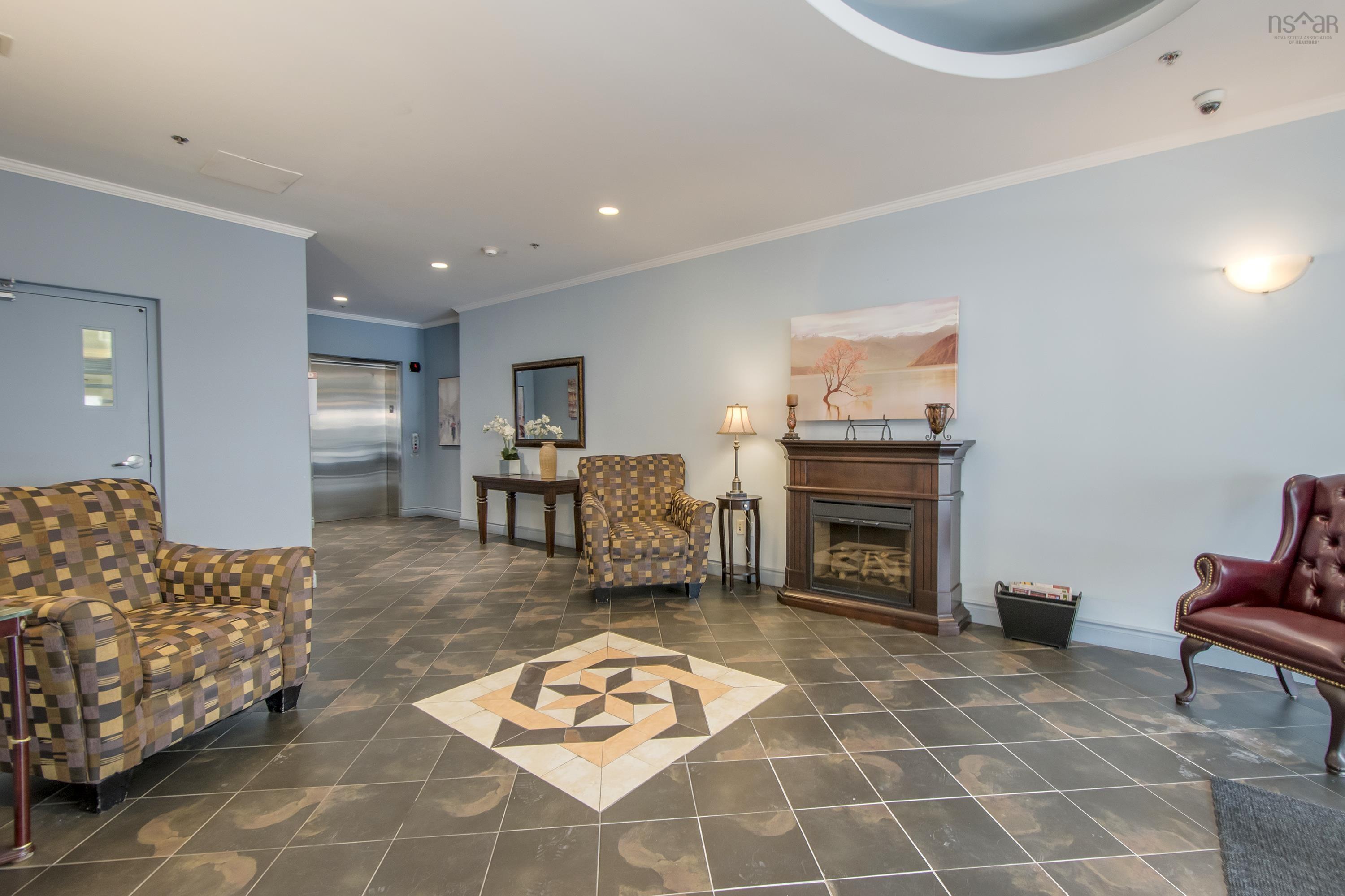 $385,000.00: 406 647 Bedford Highway, Halifax