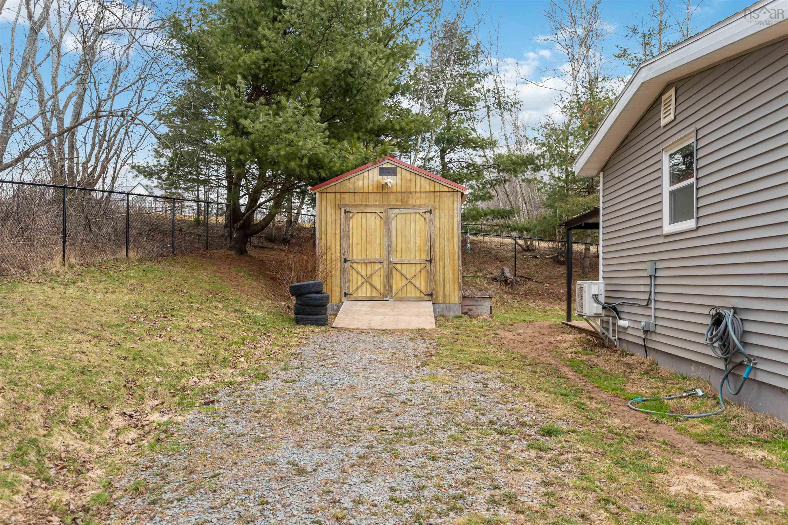 $399,900.00: 163 Old Halifax Road West Road, Three Mile Plains