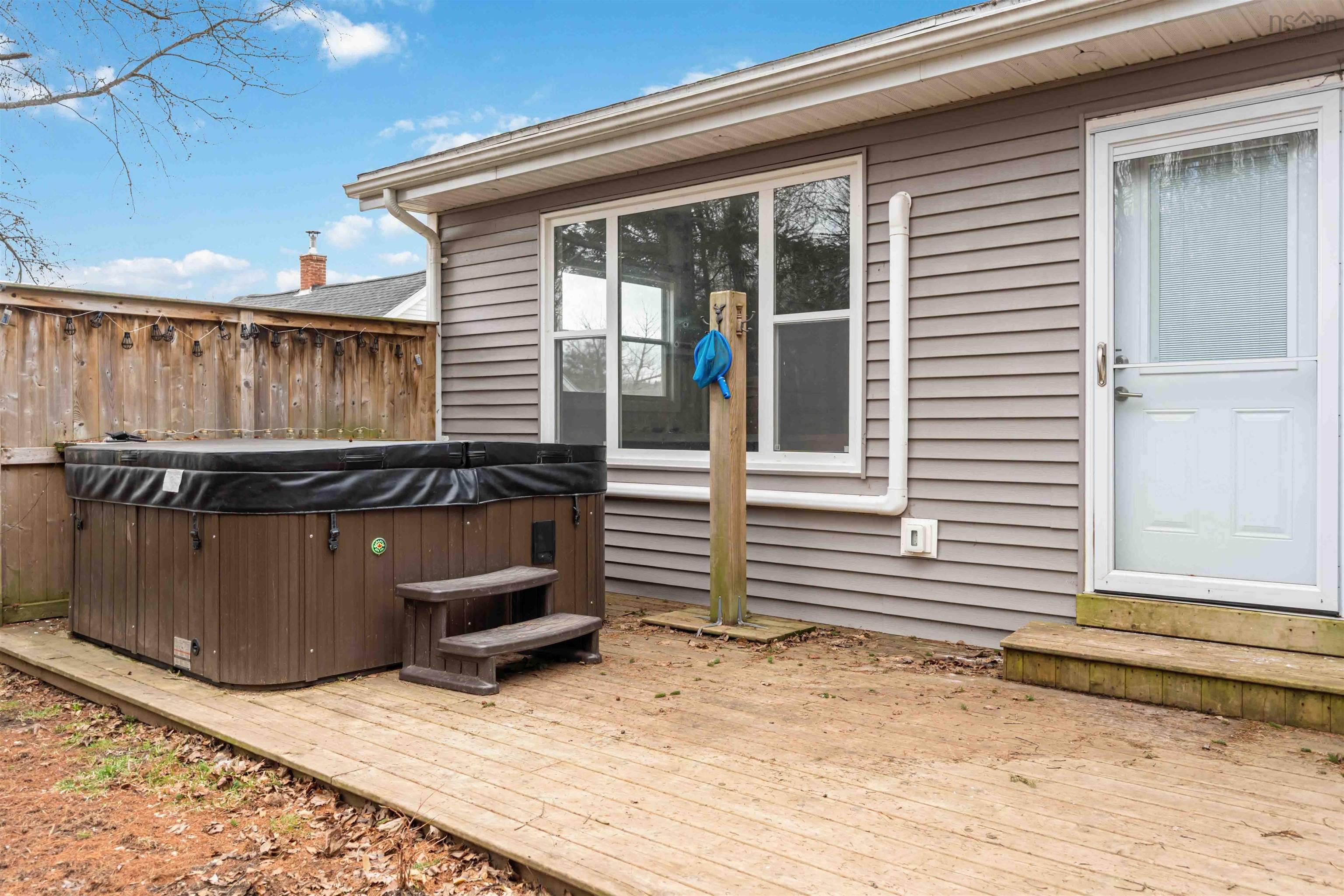 $399,900.00: 163 Old Halifax Road West Road, Three Mile Plains