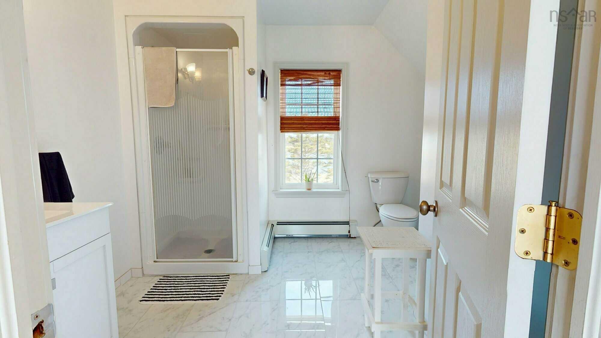 $450,000.00: 18 Harbourview Drive, Port Bickerton