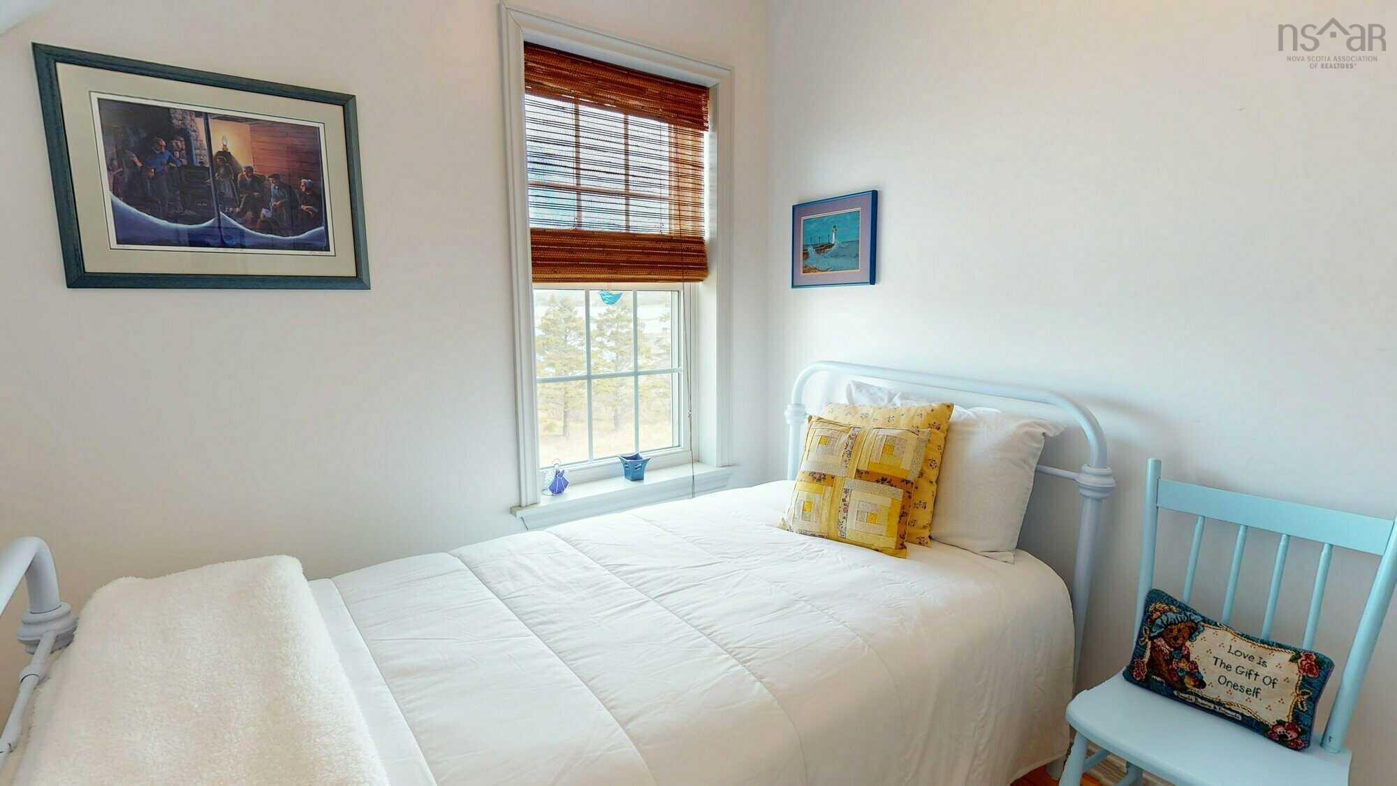 $450,000.00: 18 Harbourview Drive, Port Bickerton