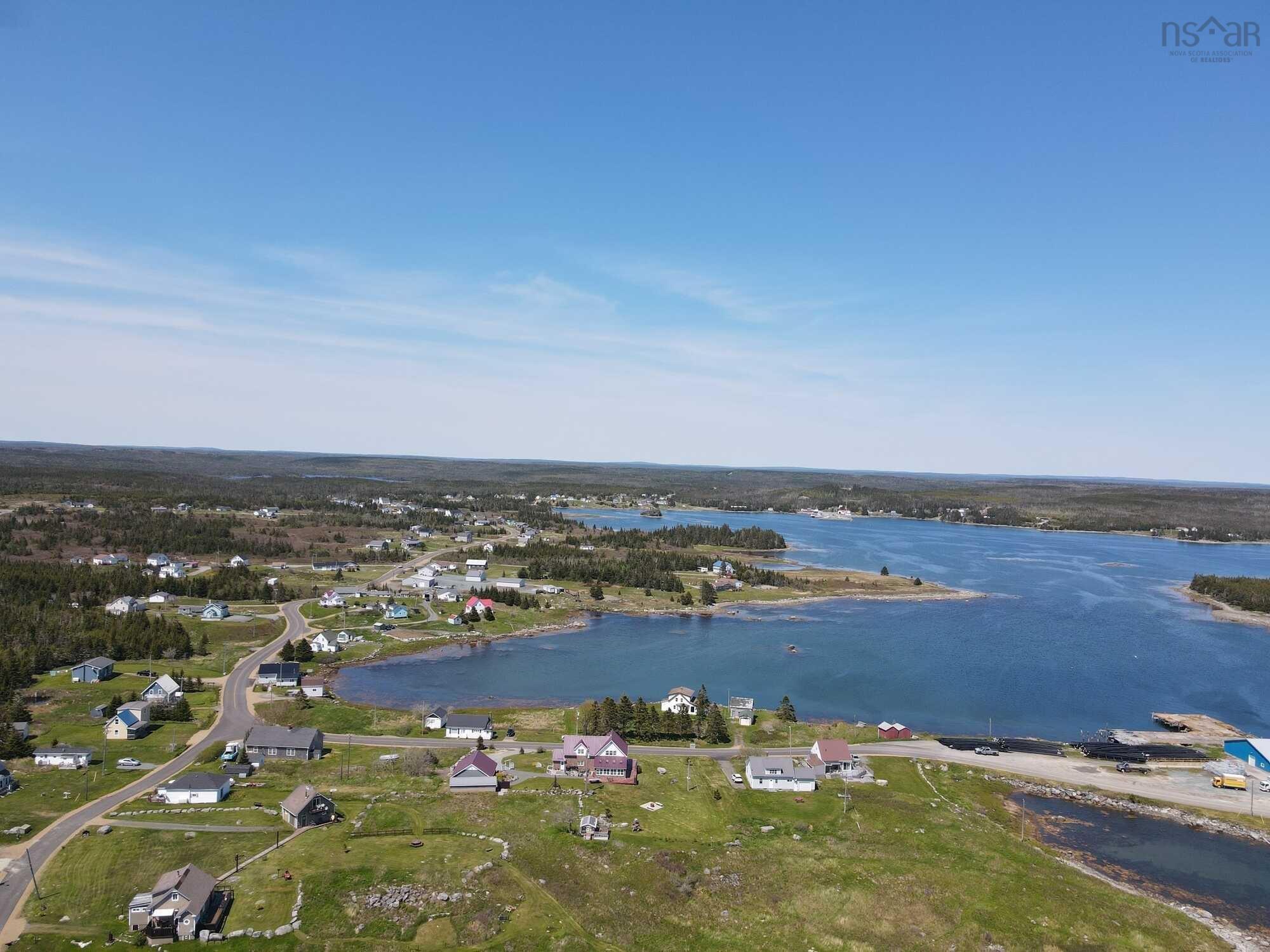 $450,000.00: 18 Harbourview Drive, Port Bickerton