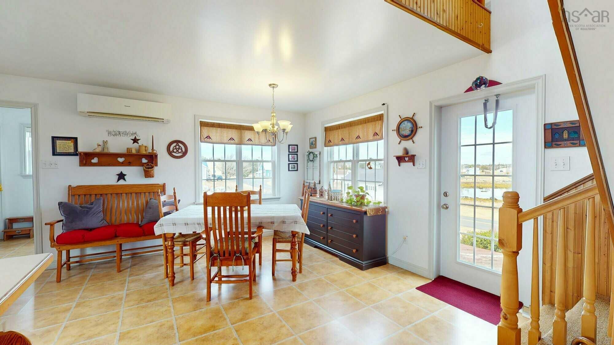 $450,000.00: 18 Harbourview Drive, Port Bickerton