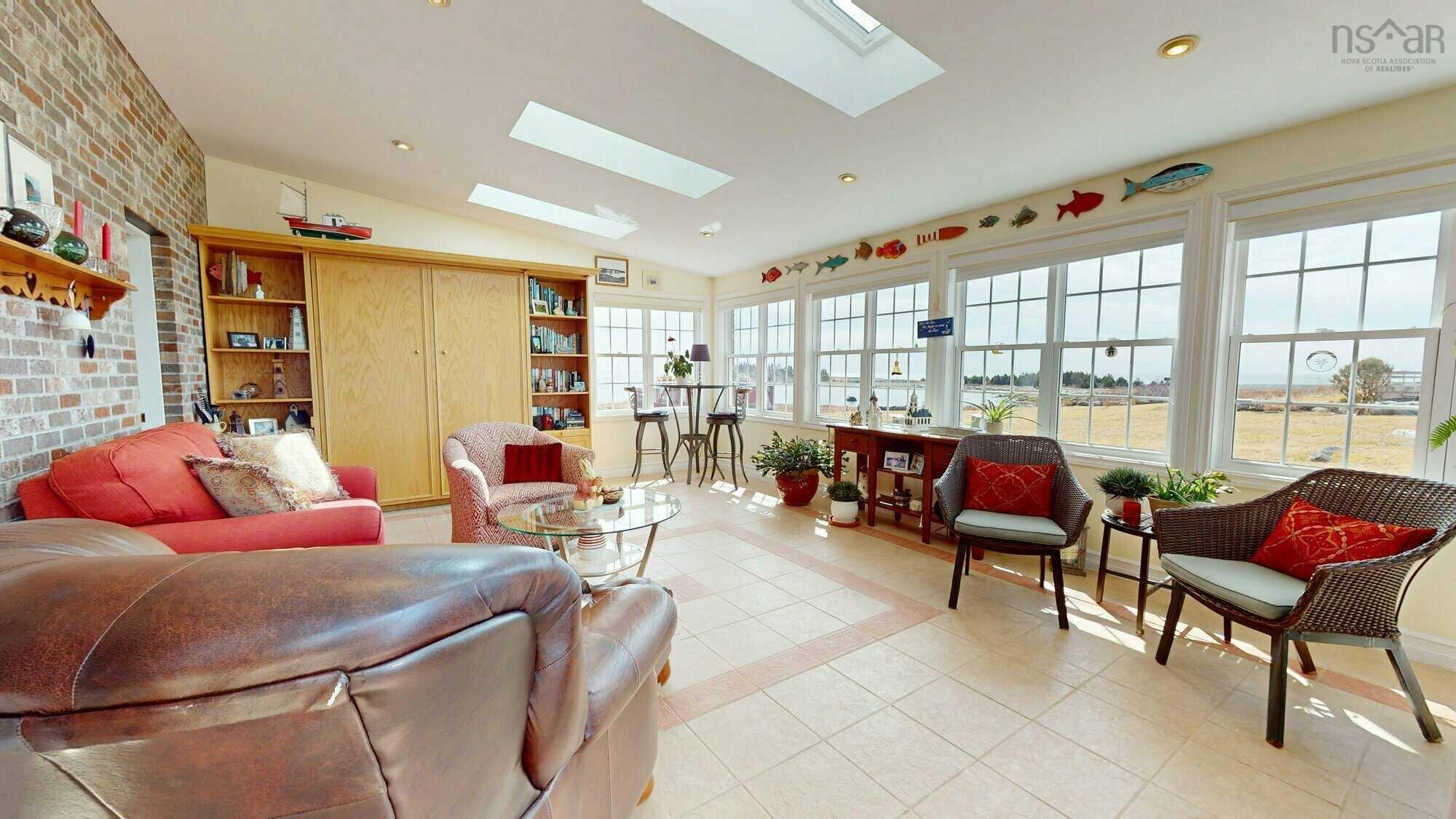 $450,000.00: 18 Harbourview Drive, Port Bickerton