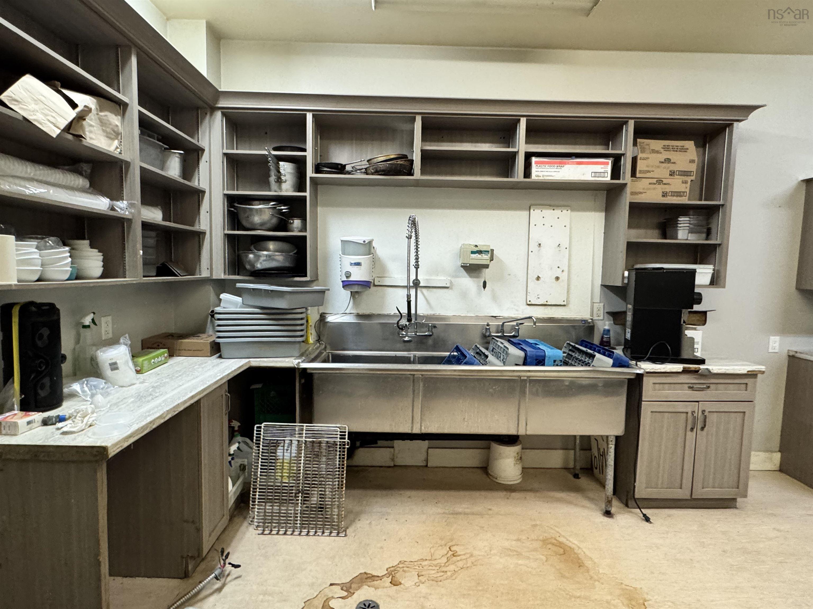 $290,000.00: 195 Commercial Street, Glace Bay